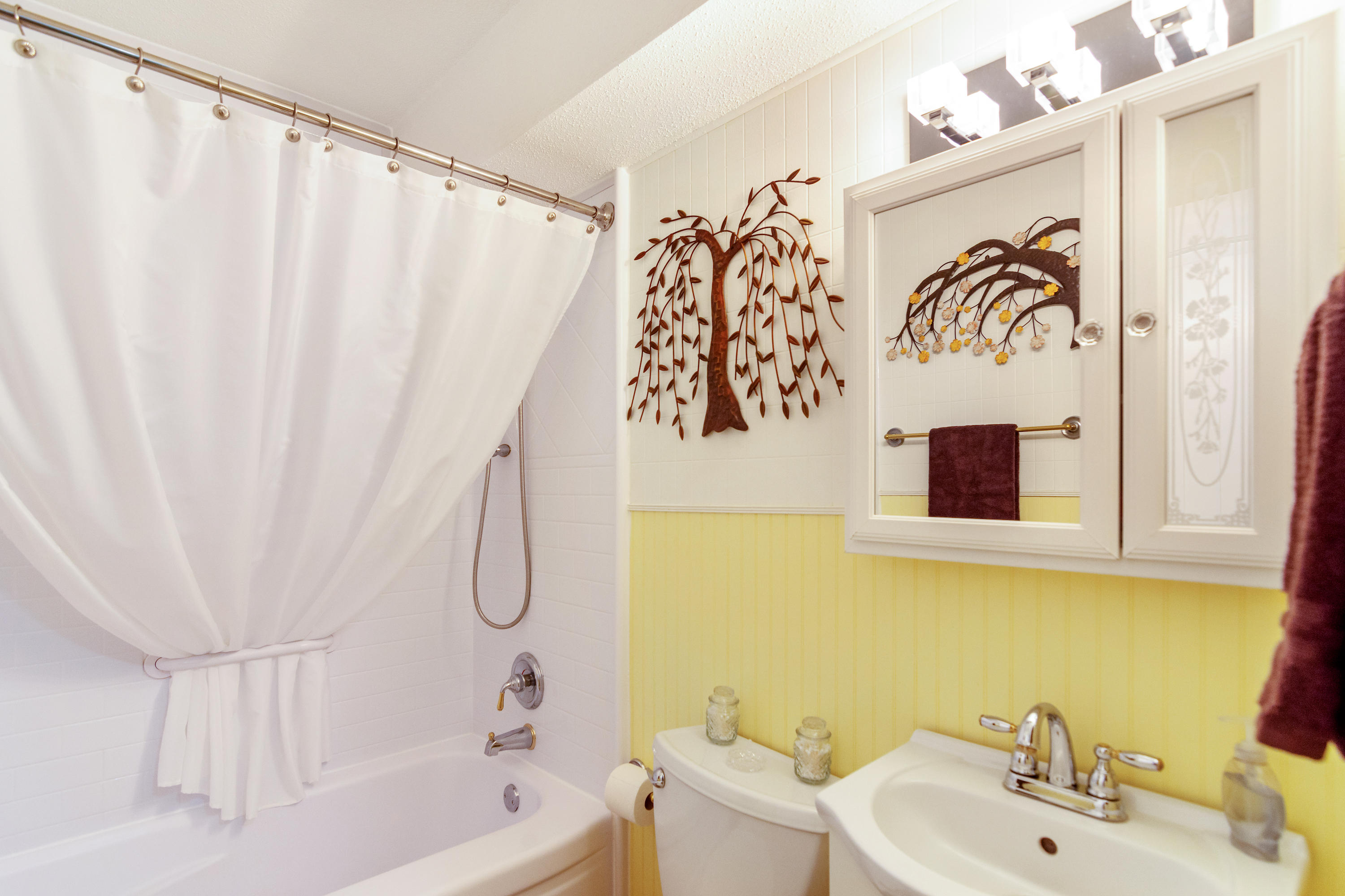 RACETRACK ROAD 1ST - Residential