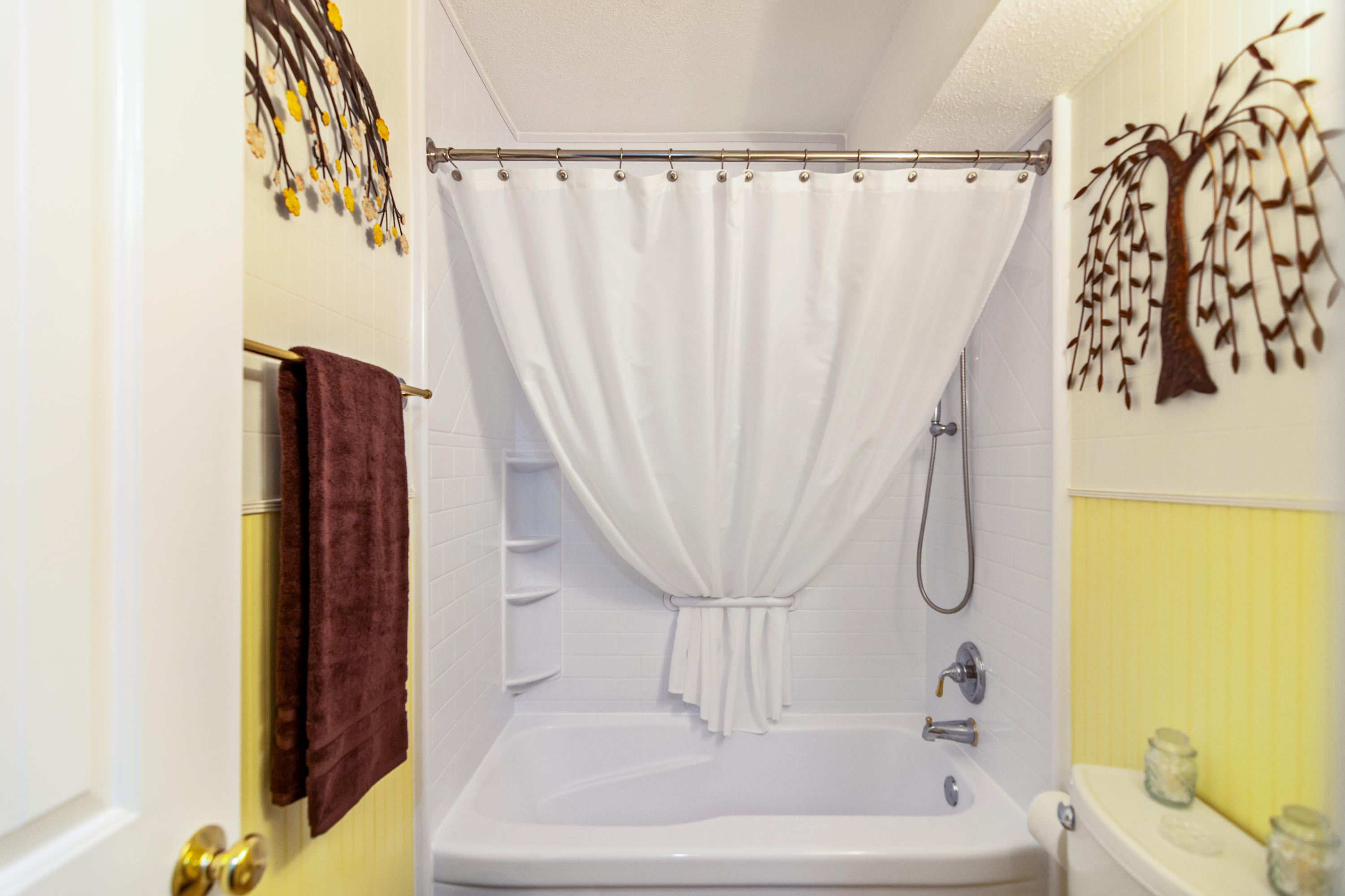 RACETRACK ROAD 1ST - Residential