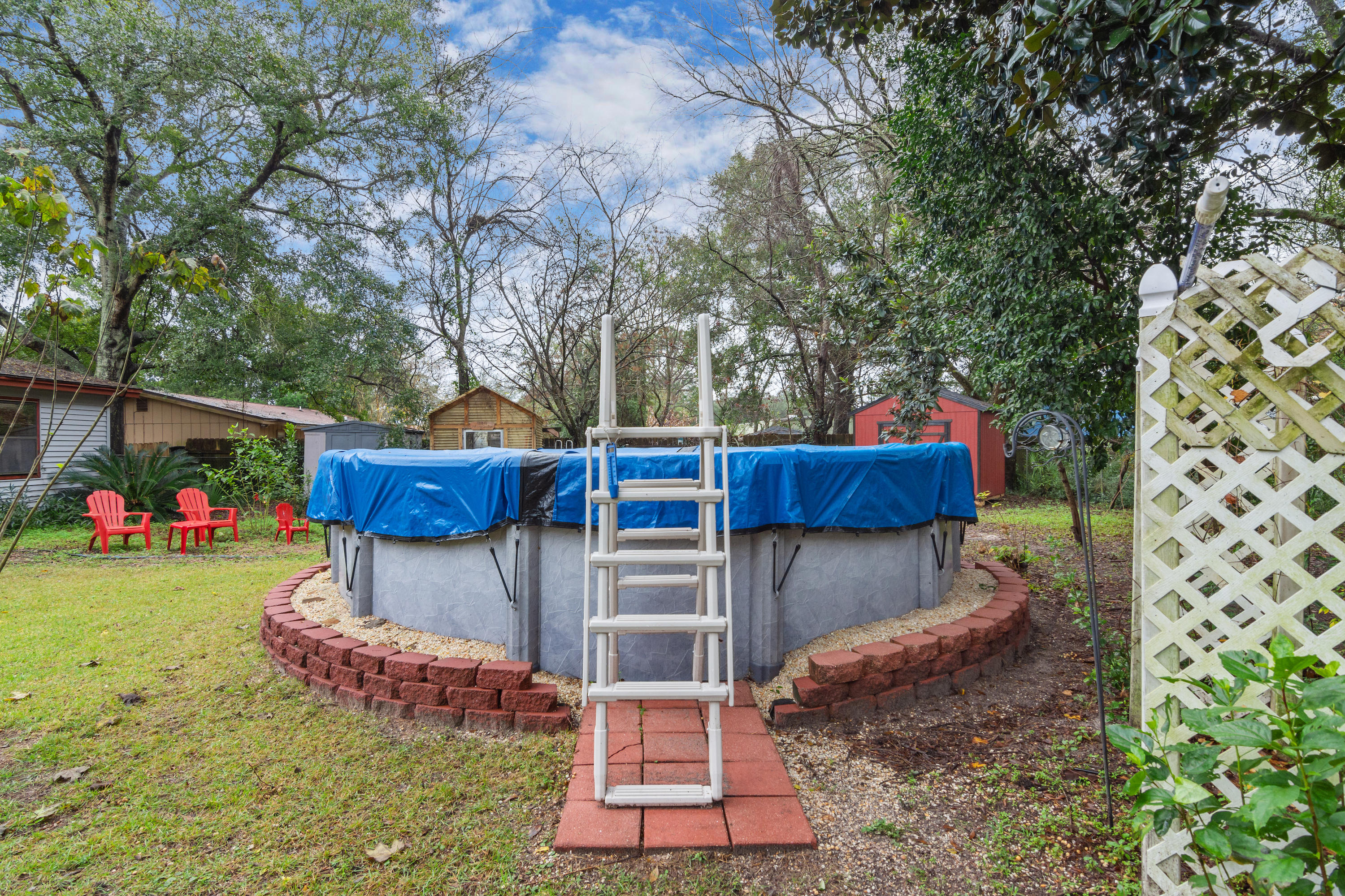 RACETRACK ROAD 1ST - Residential