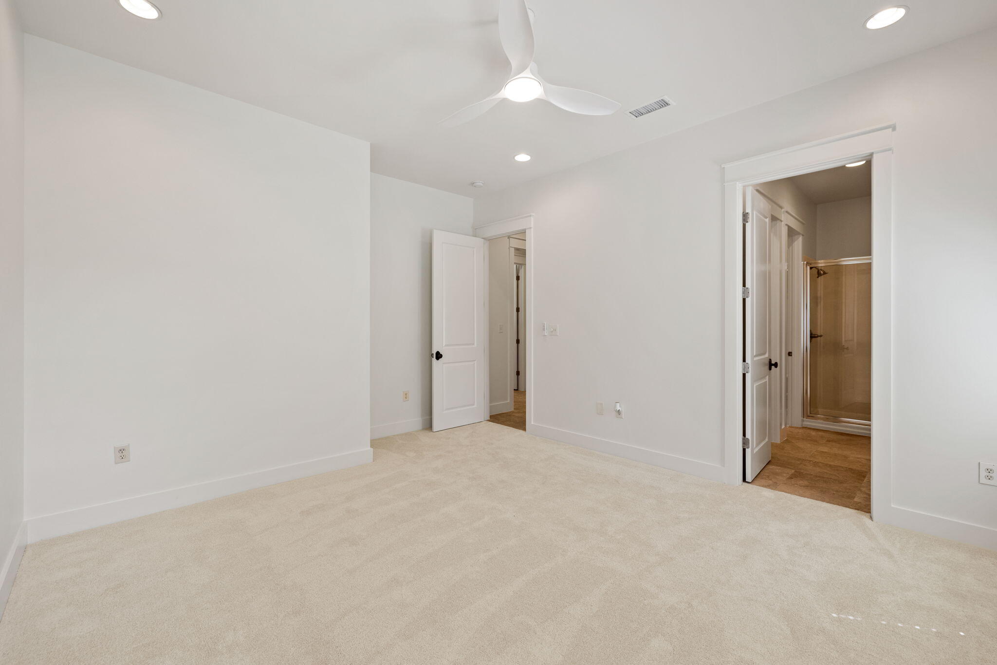 CARSON OAKS - Residential