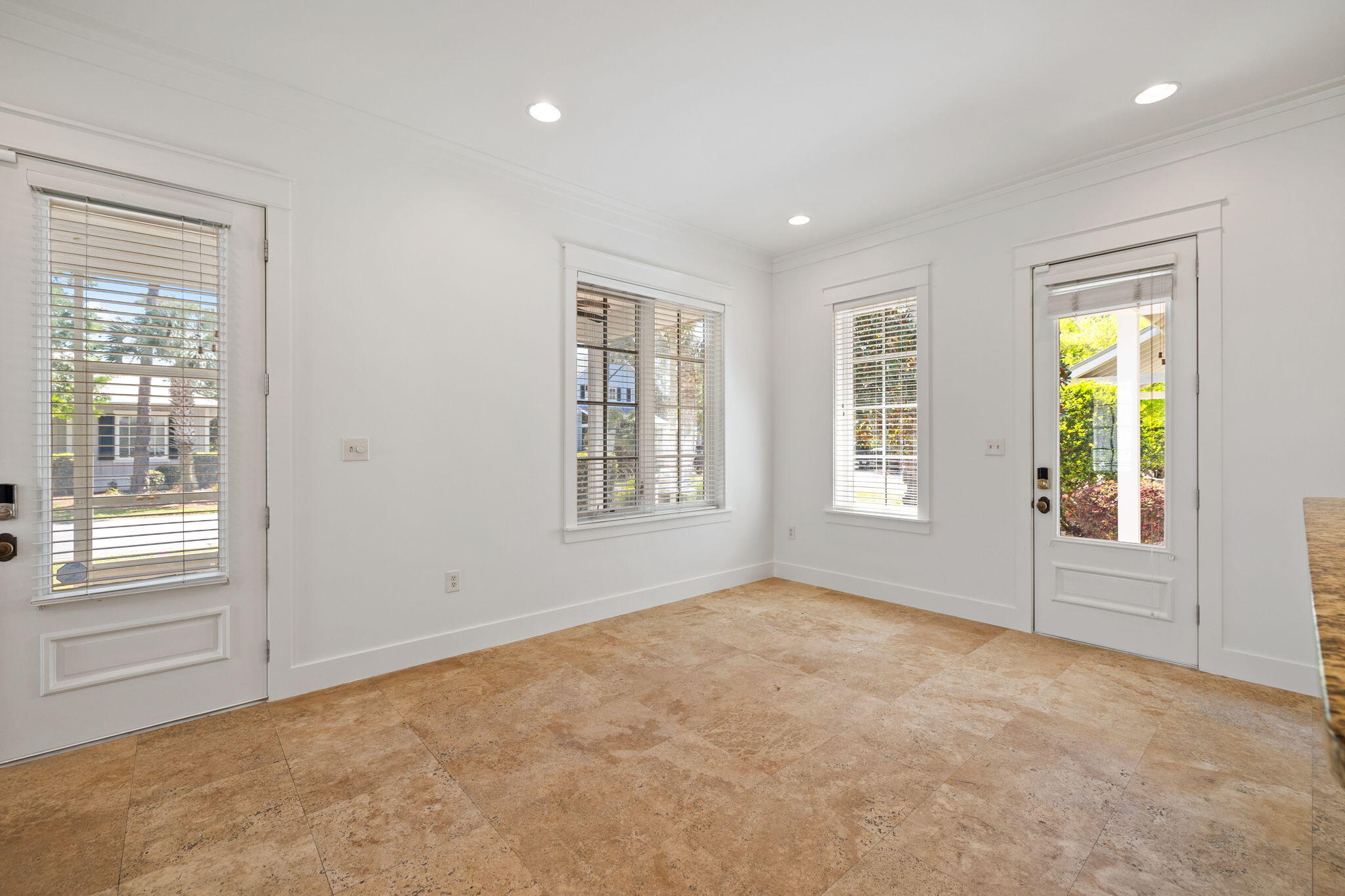 CARSON OAKS - Residential