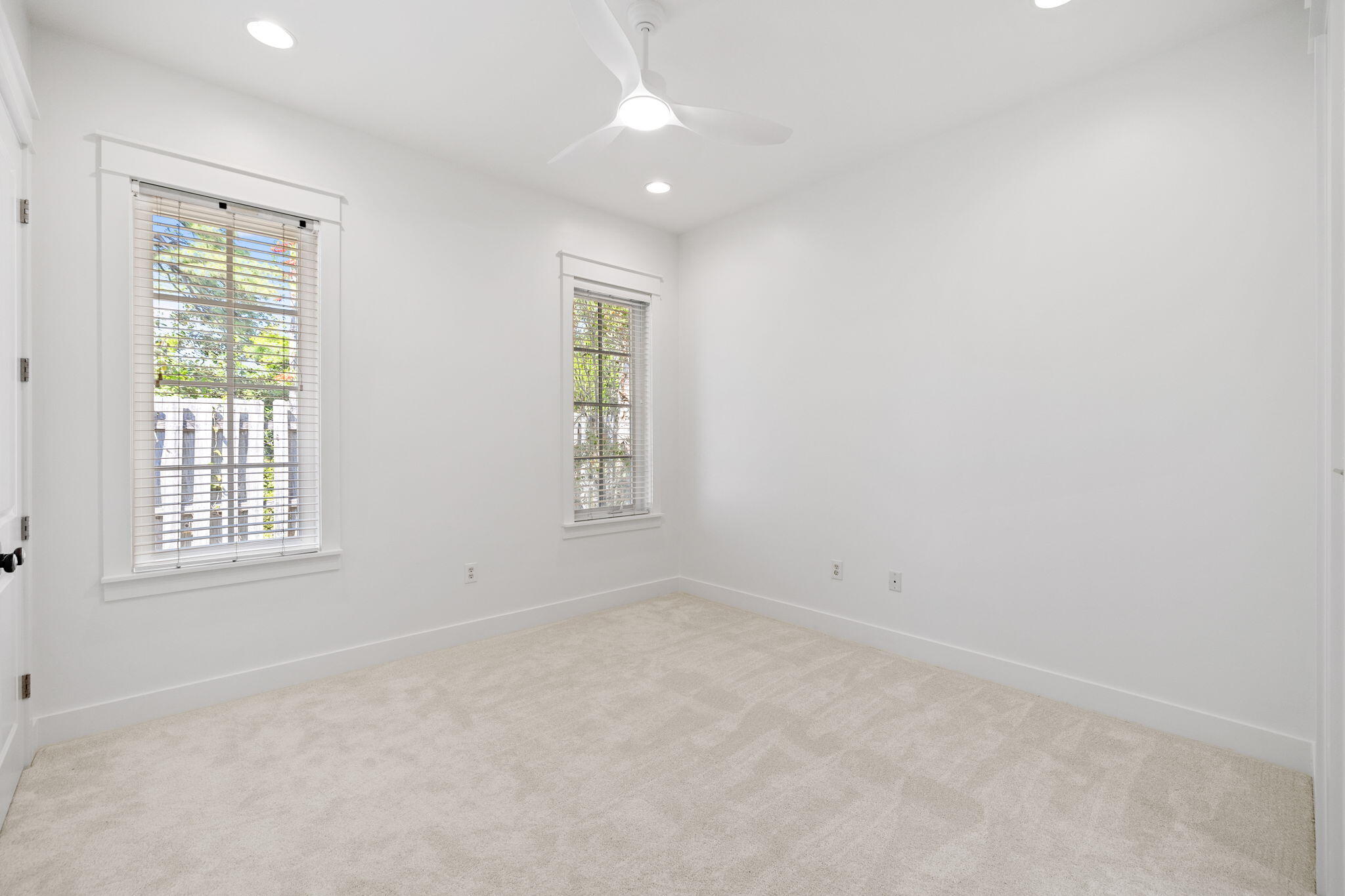 CARSON OAKS - Residential