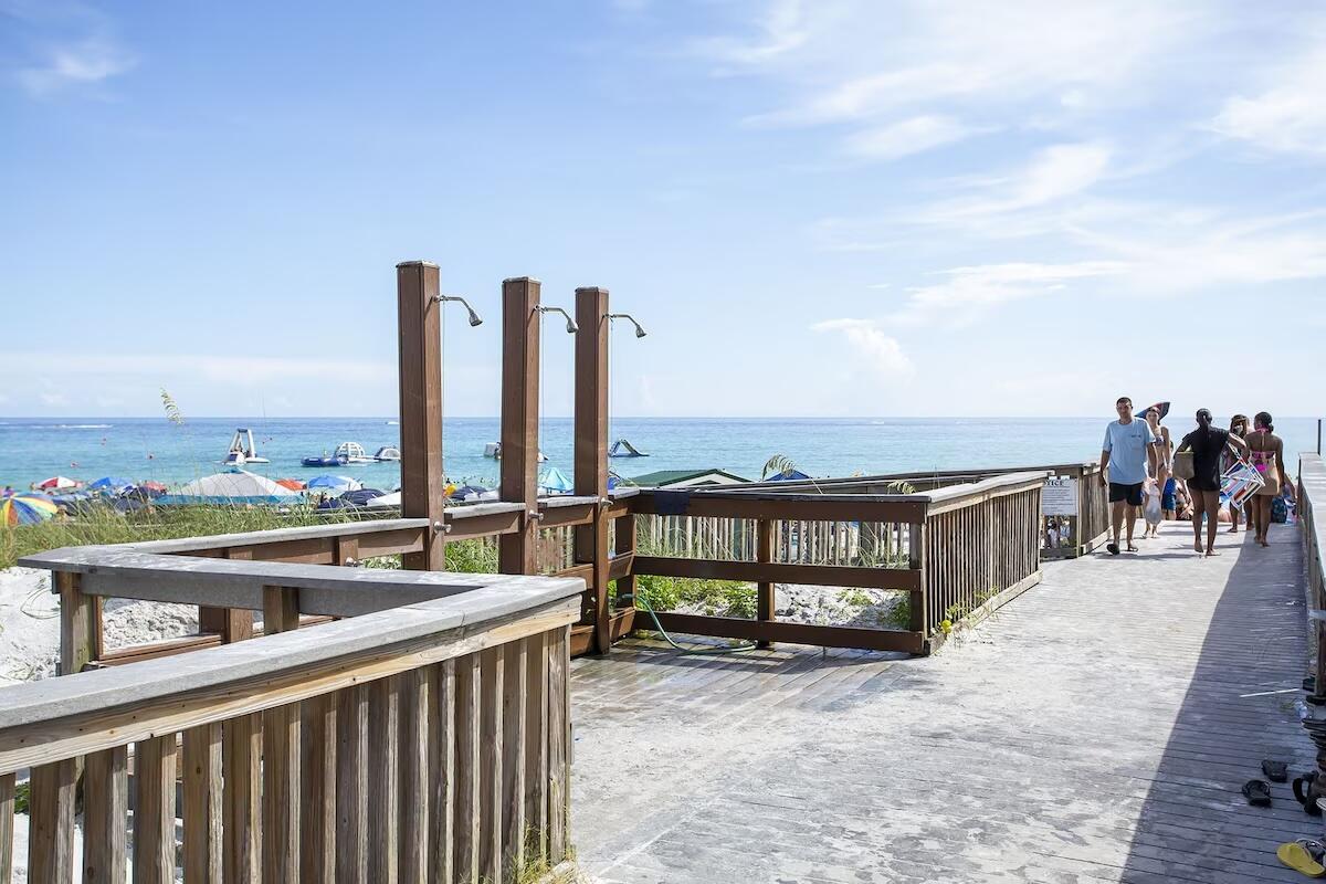 BAHIA CONDO - Residential