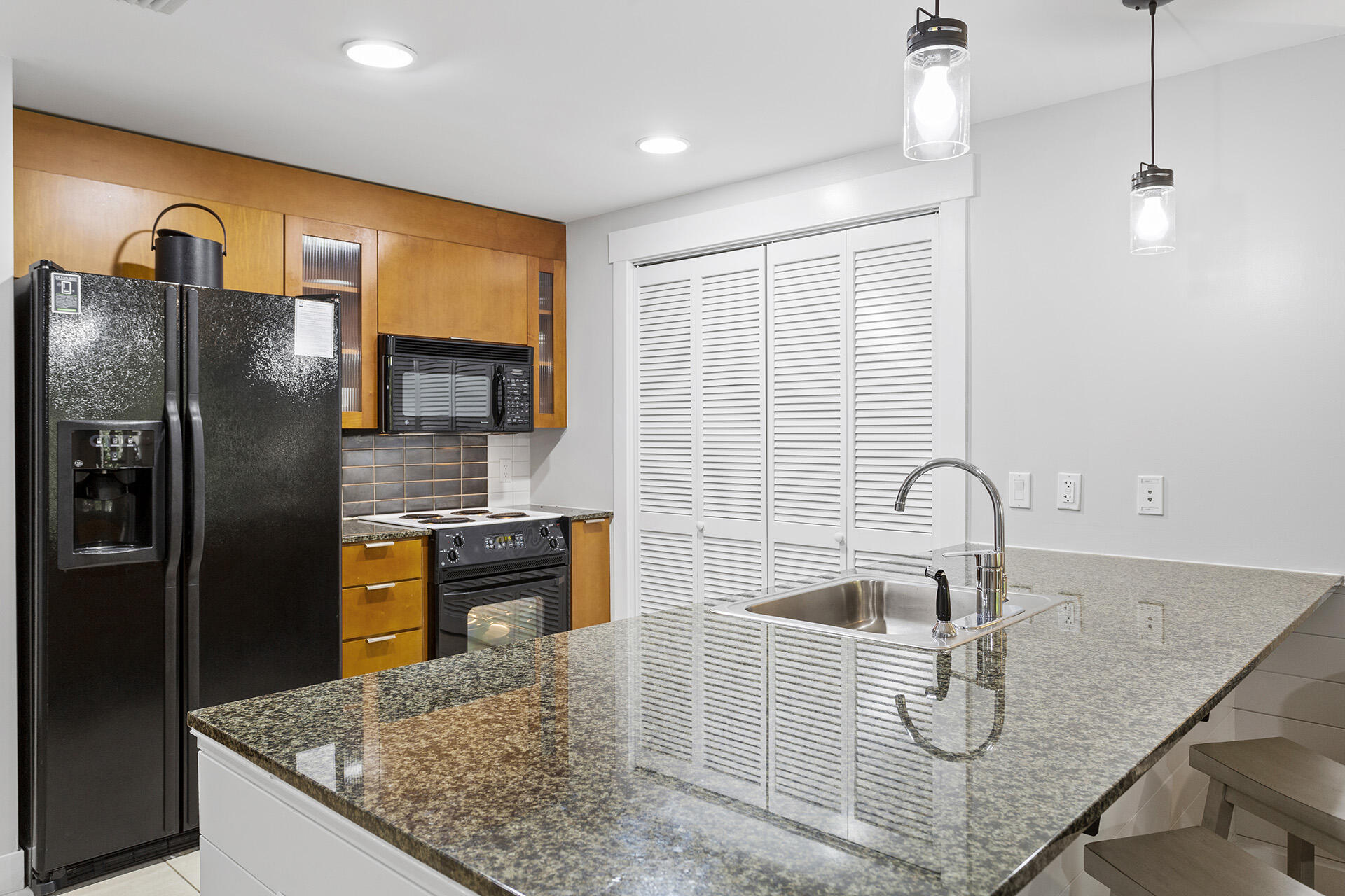 BAHIA CONDO - Residential