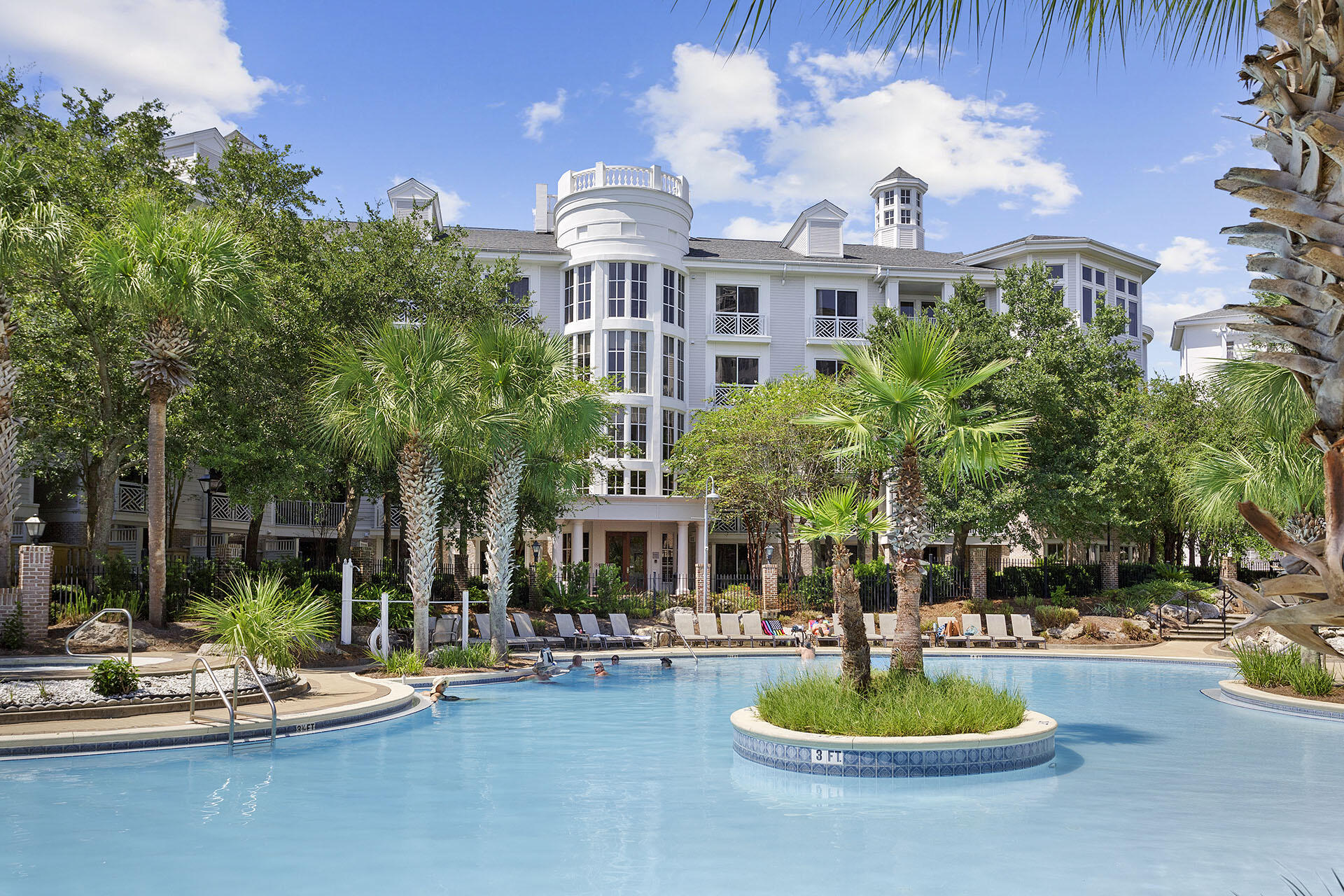 BAHIA CONDO - Residential