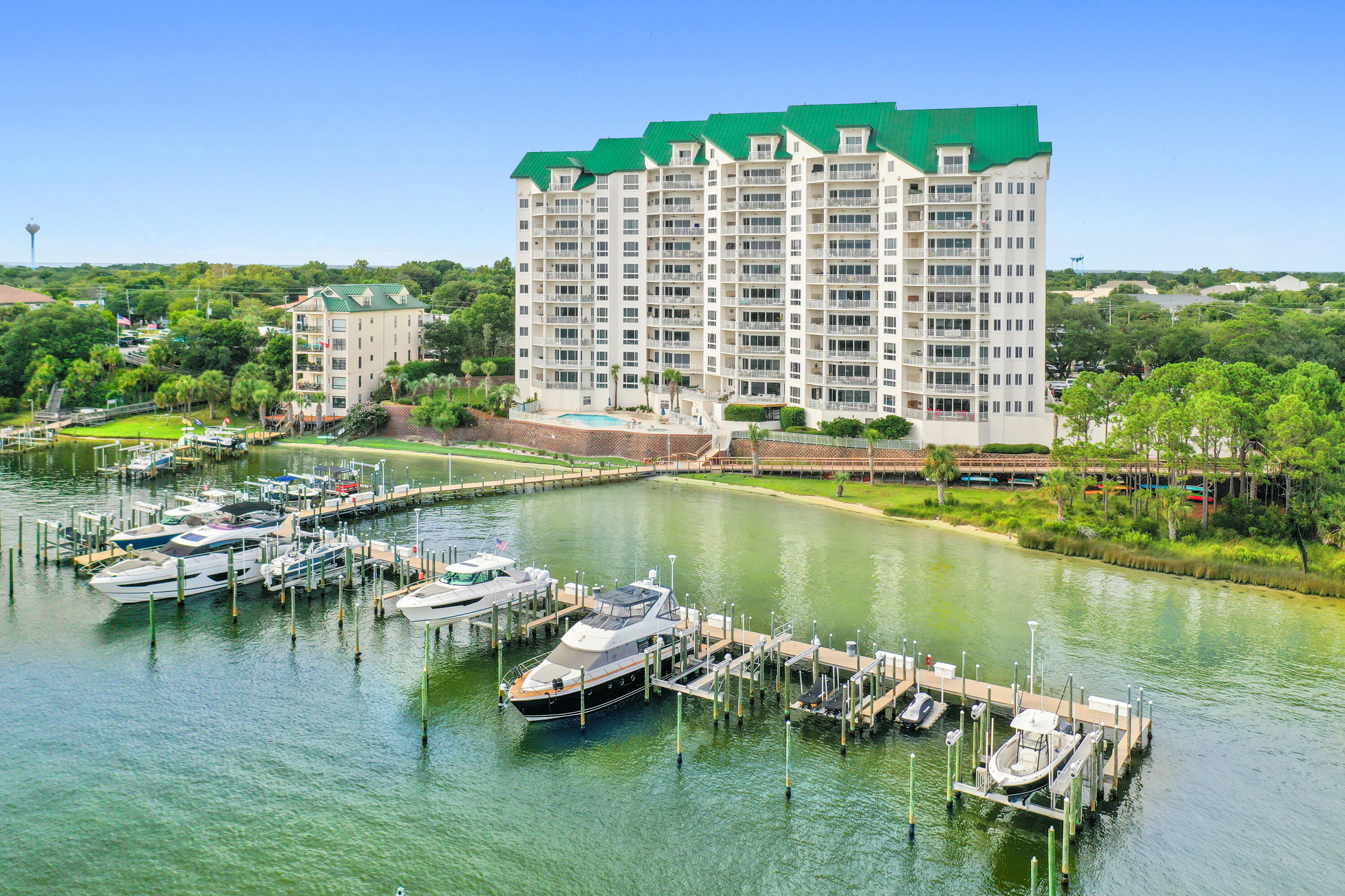 GRAND HARBOR - Residential