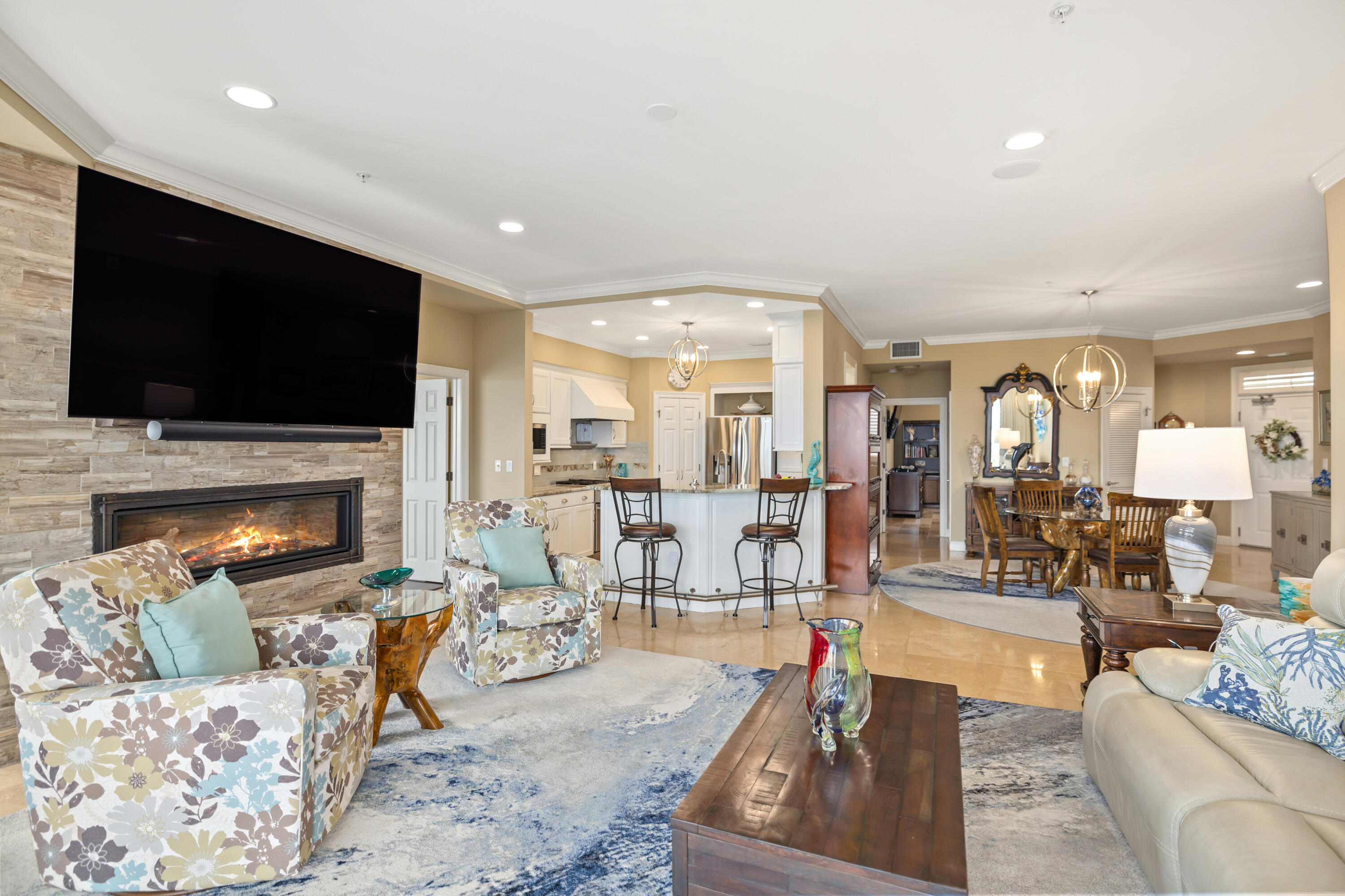 GRAND HARBOR - Residential