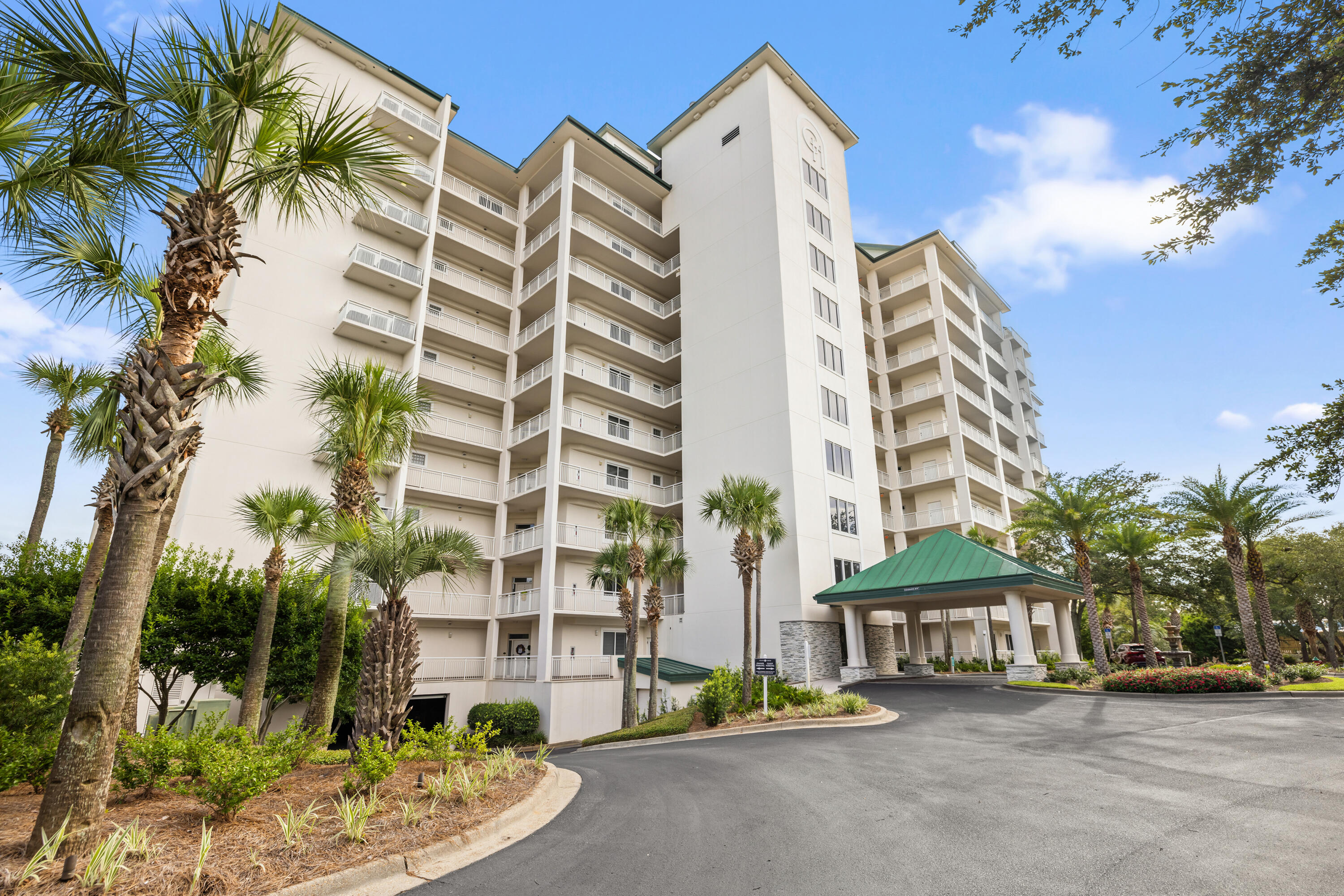 GRAND HARBOR - Residential