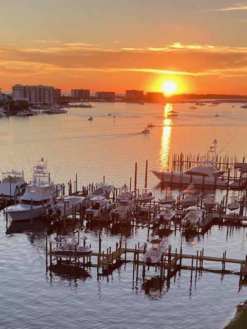GRAND HARBOR - Residential