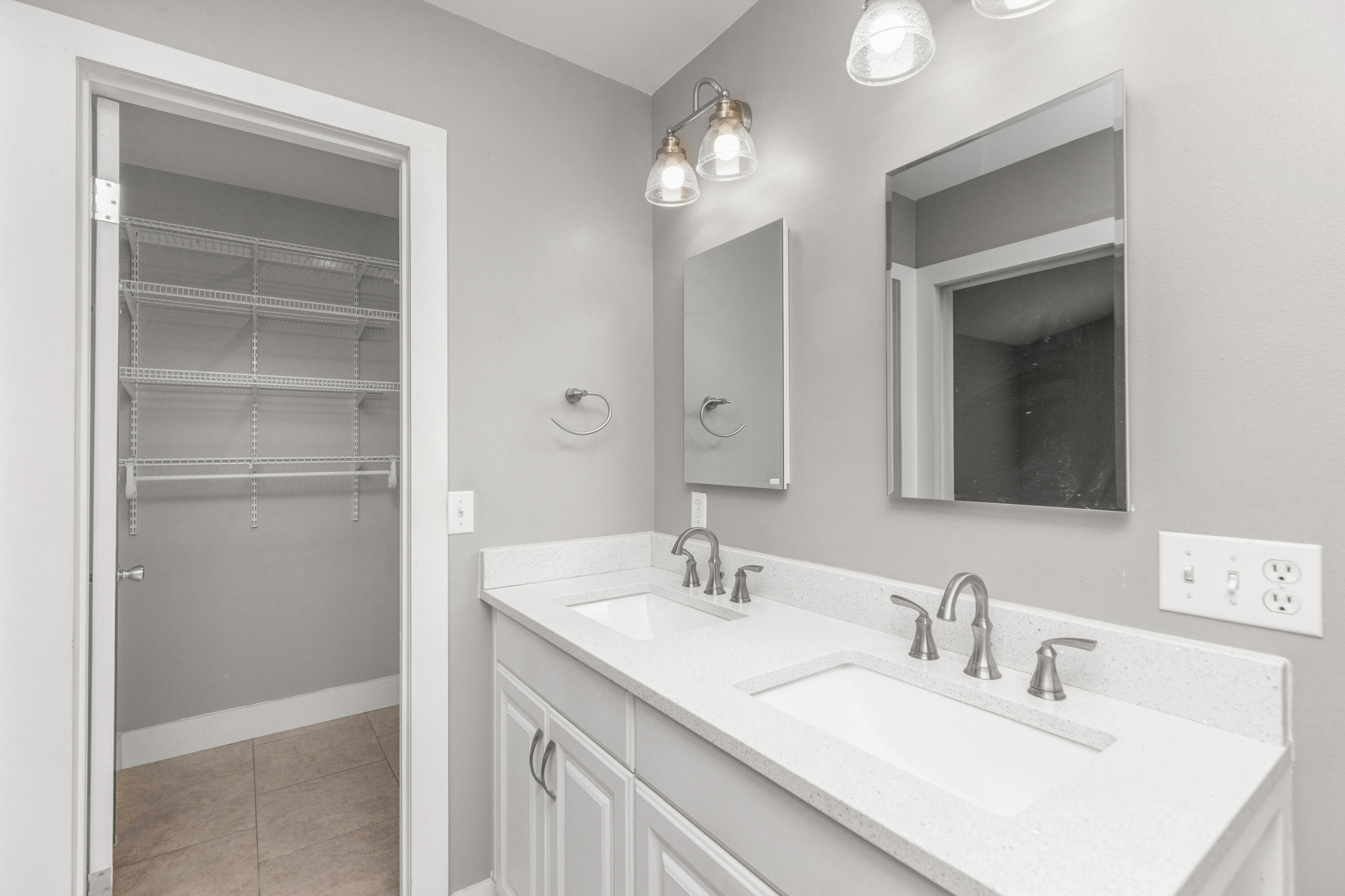 ORION LAKE - Residential