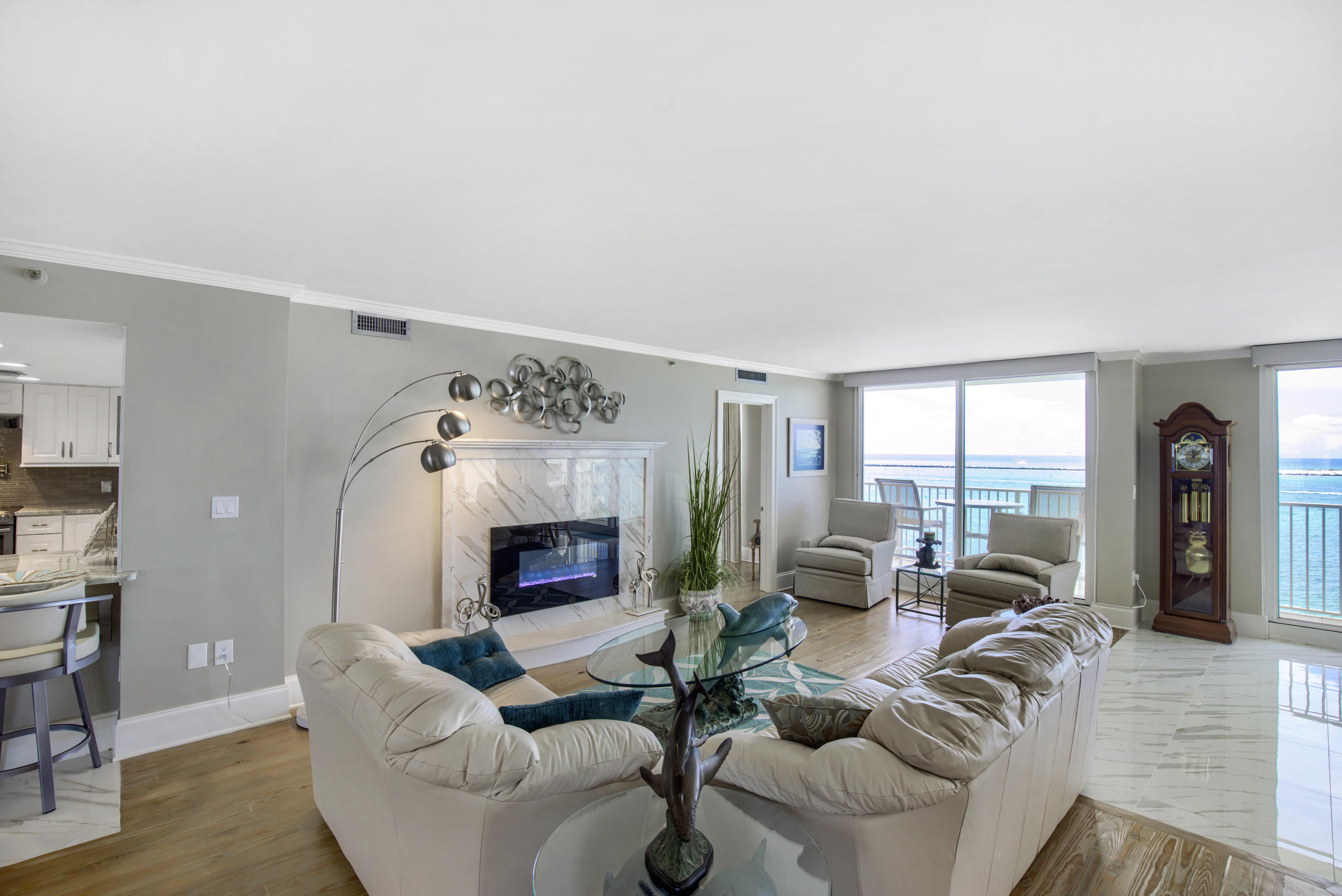 WATERVIEW TOWERS - Residential