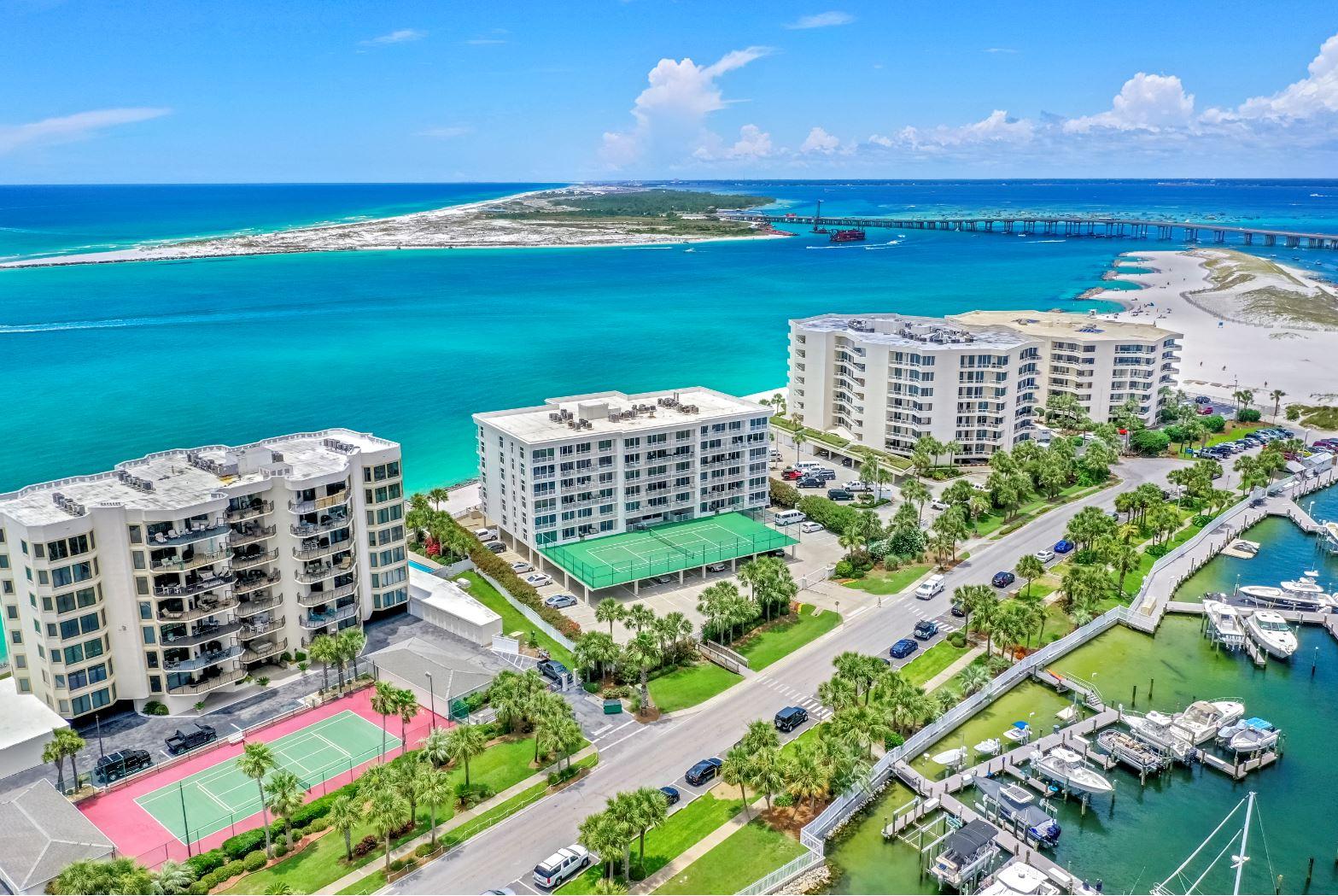 WATERVIEW TOWERS - Residential