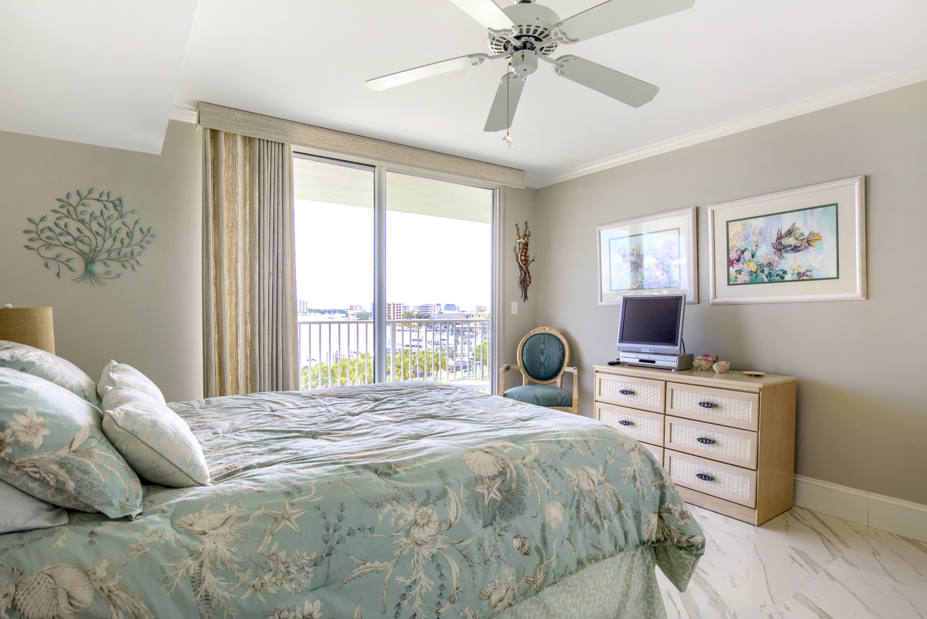 WATERVIEW TOWERS - Residential