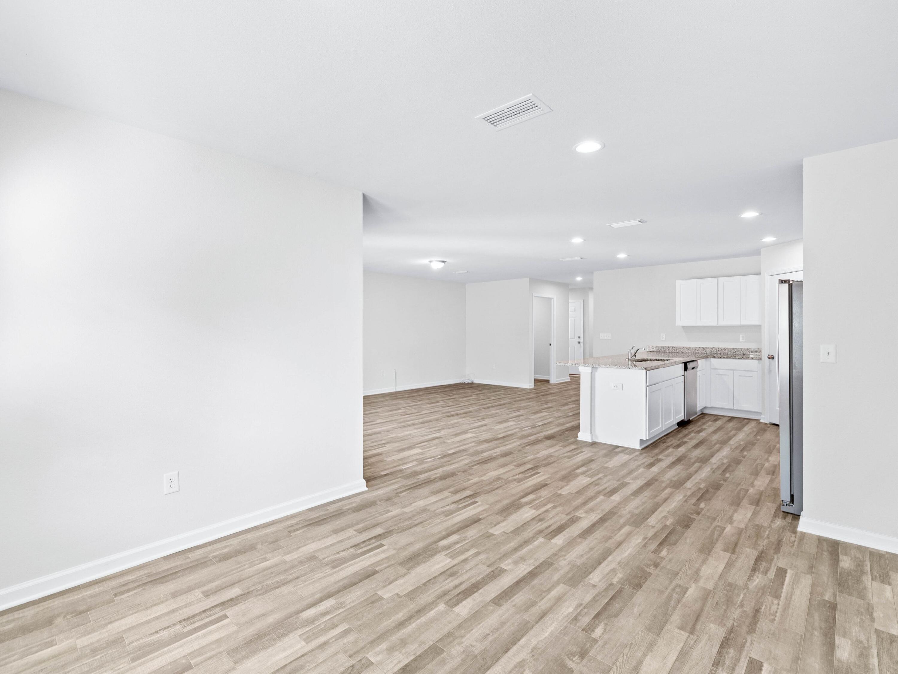 CROSS CREEK ESTATES - Residential