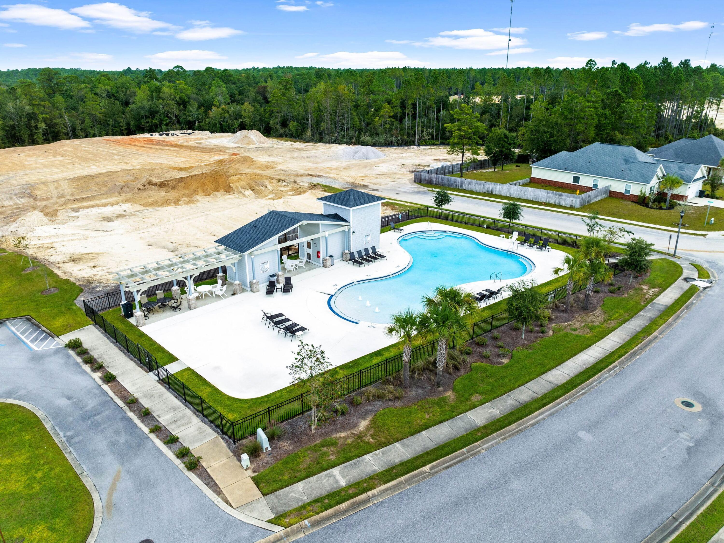 CROSS CREEK ESTATES - Residential