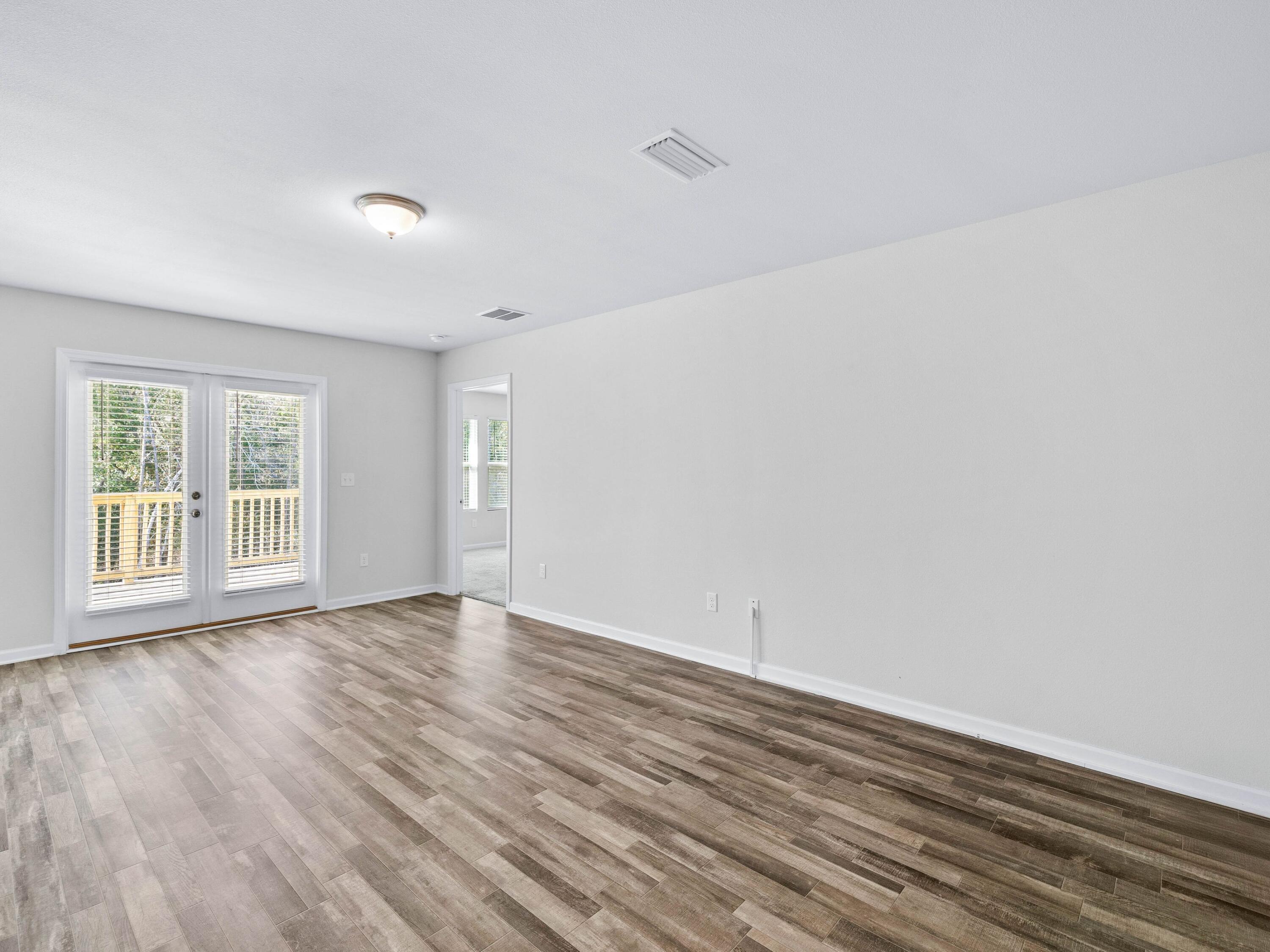 CROSS CREEK ESTATES - Residential