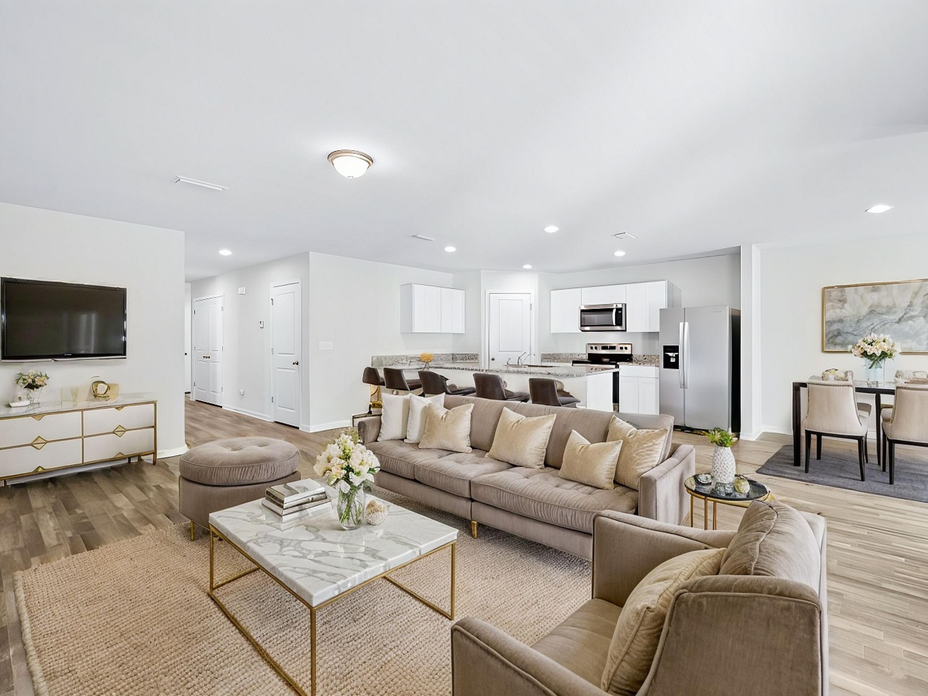 CROSS CREEK ESTATES - Residential