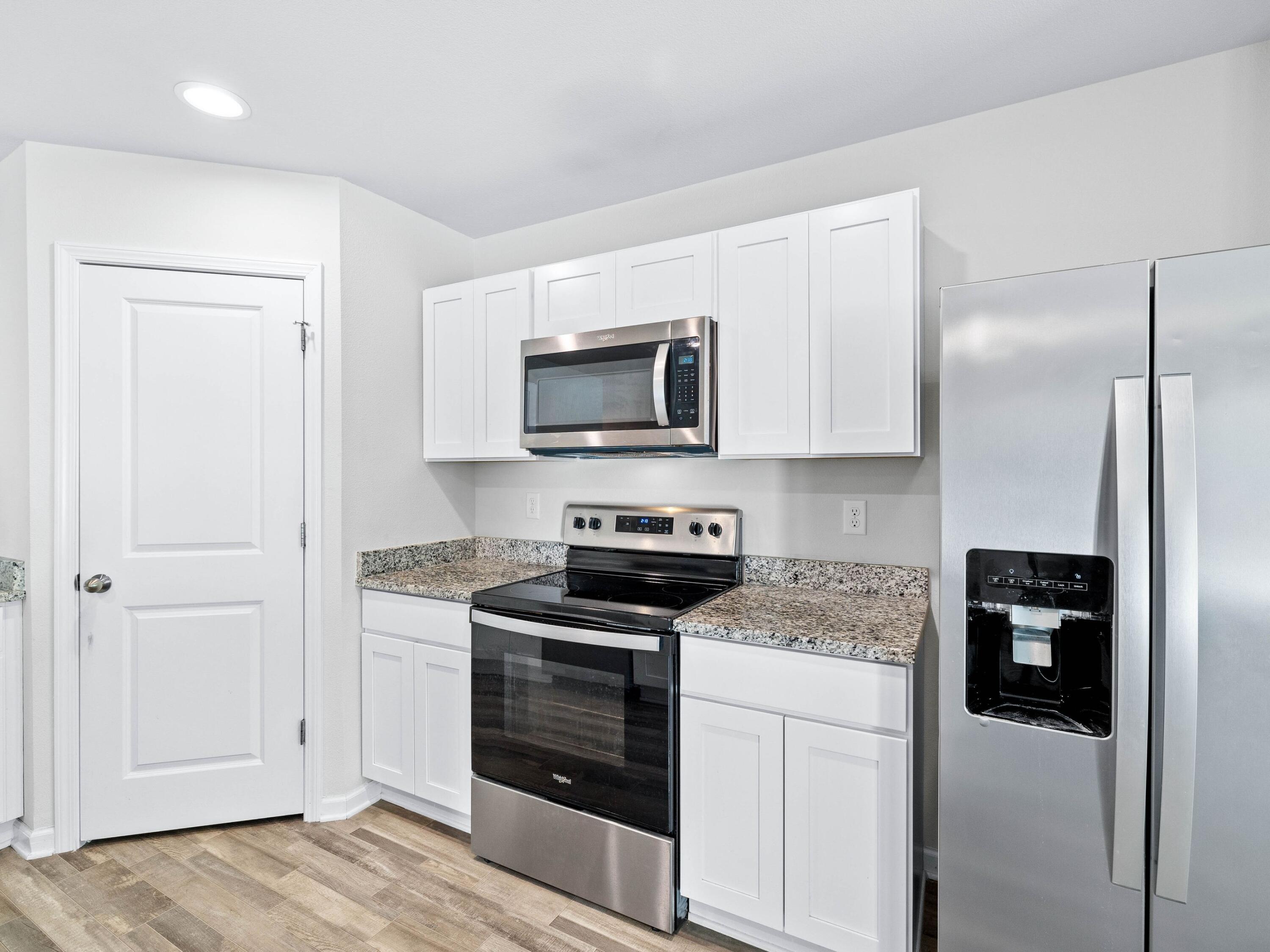 CROSS CREEK ESTATES - Residential