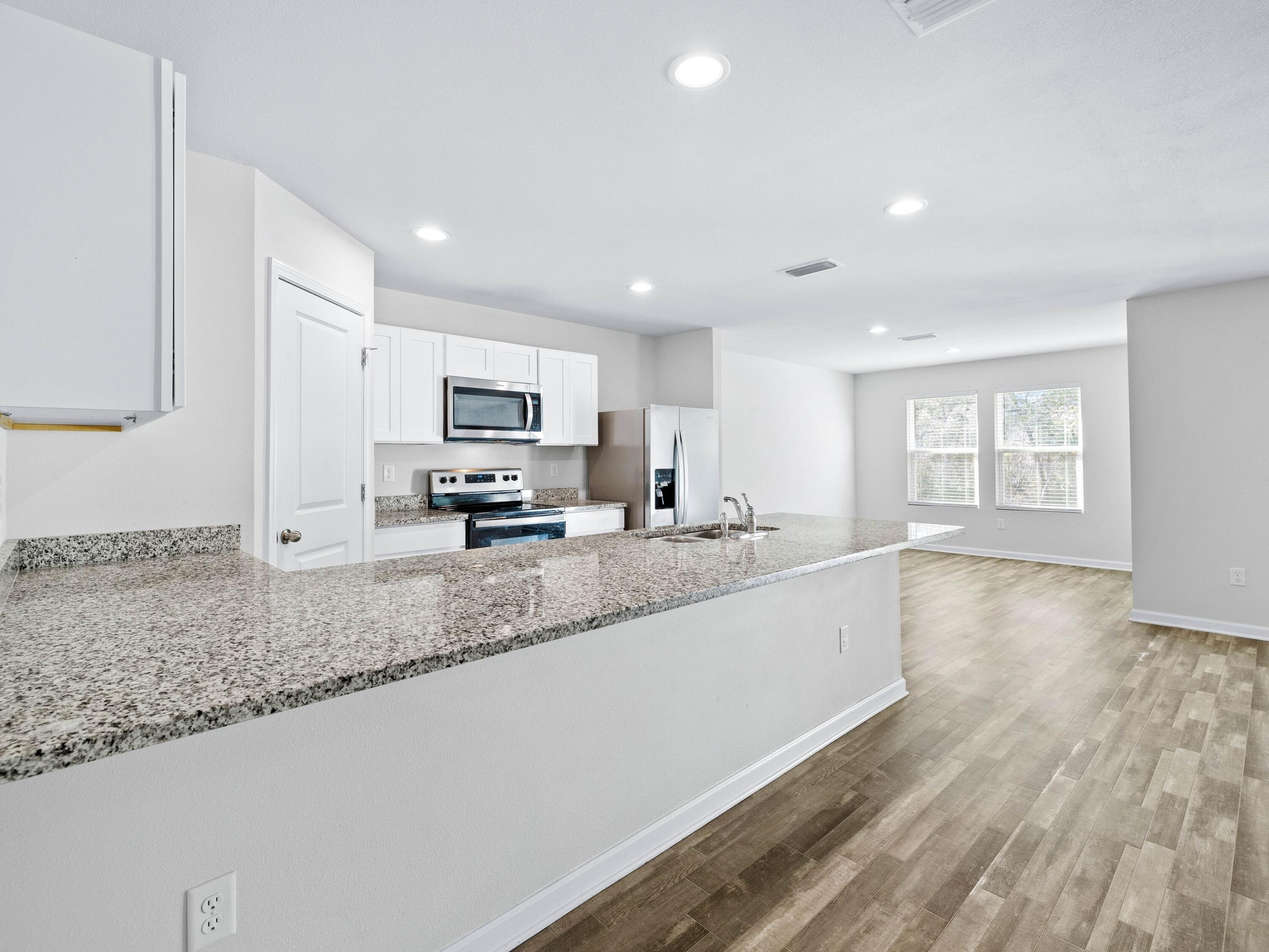 CROSS CREEK ESTATES - Residential