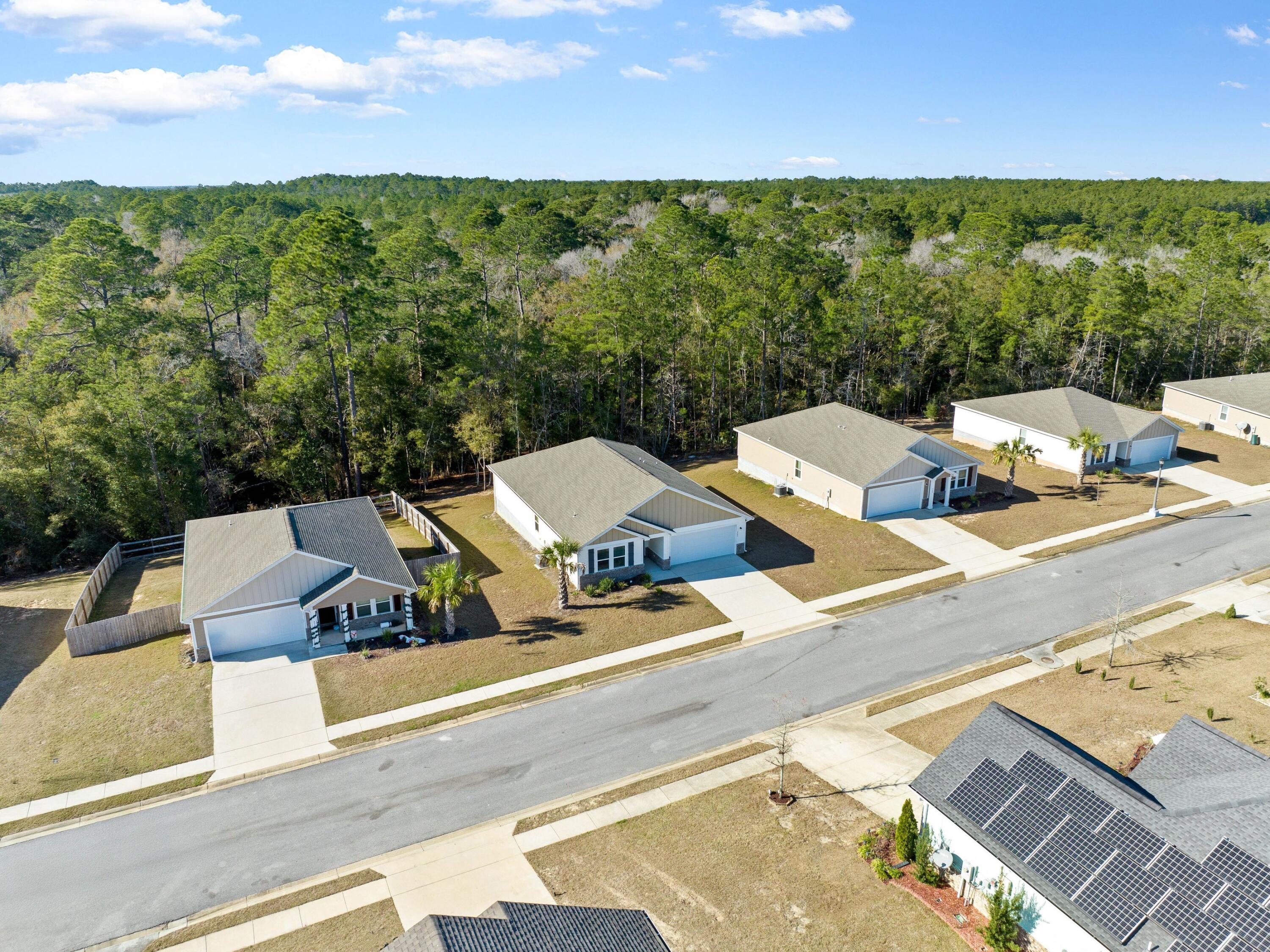 CROSS CREEK ESTATES - Residential