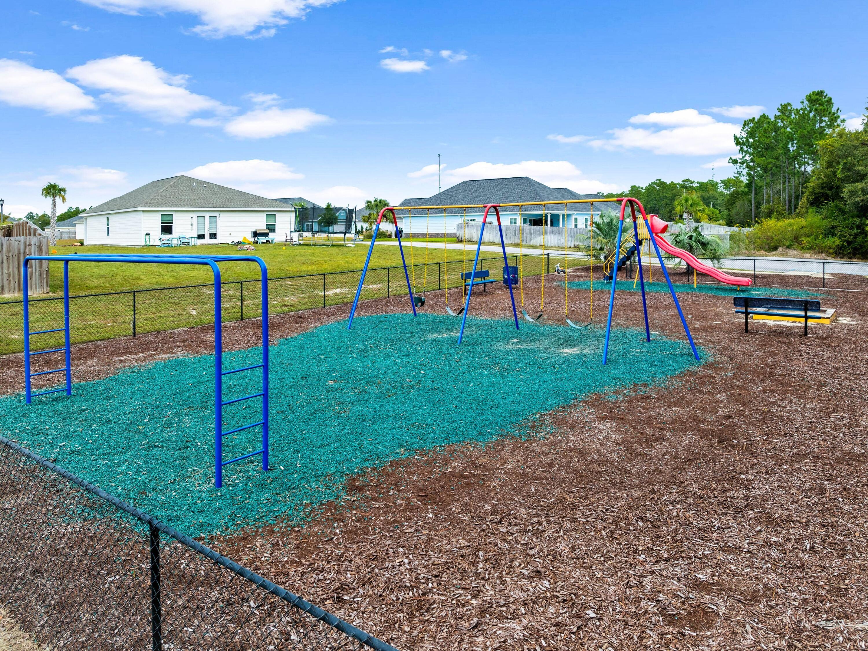 CROSS CREEK ESTATES - Residential