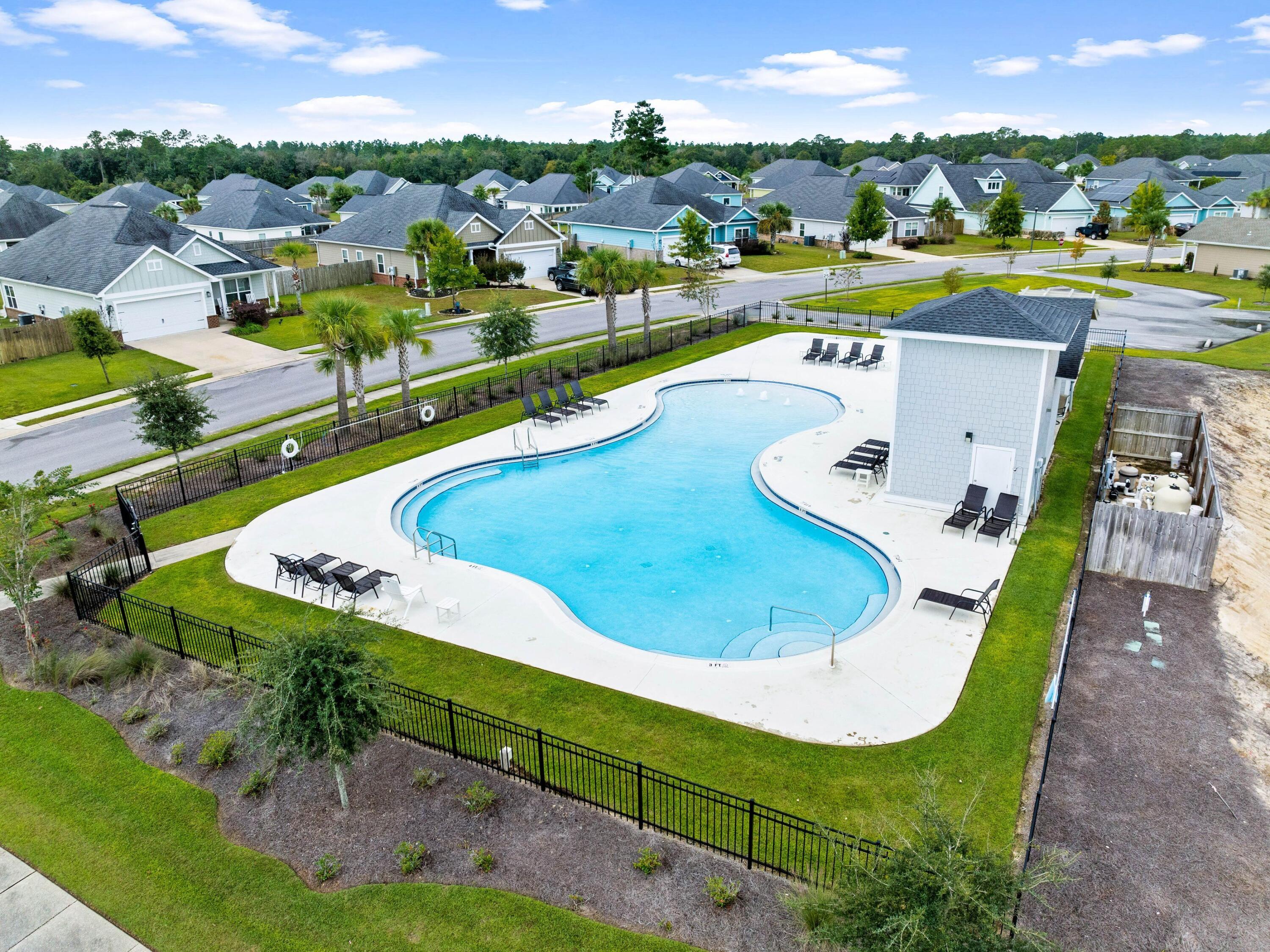 CROSS CREEK ESTATES - Residential