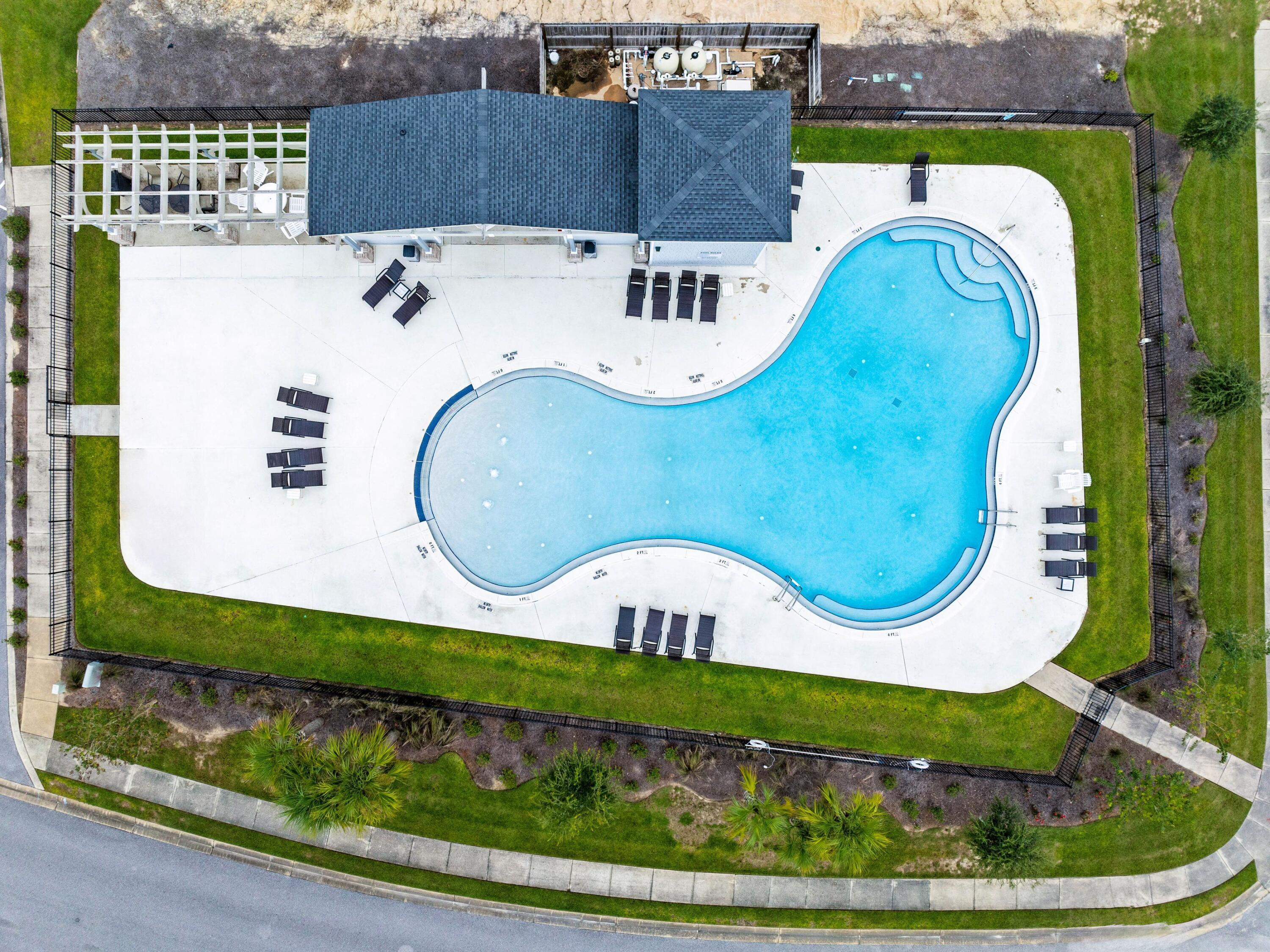 CROSS CREEK ESTATES - Residential