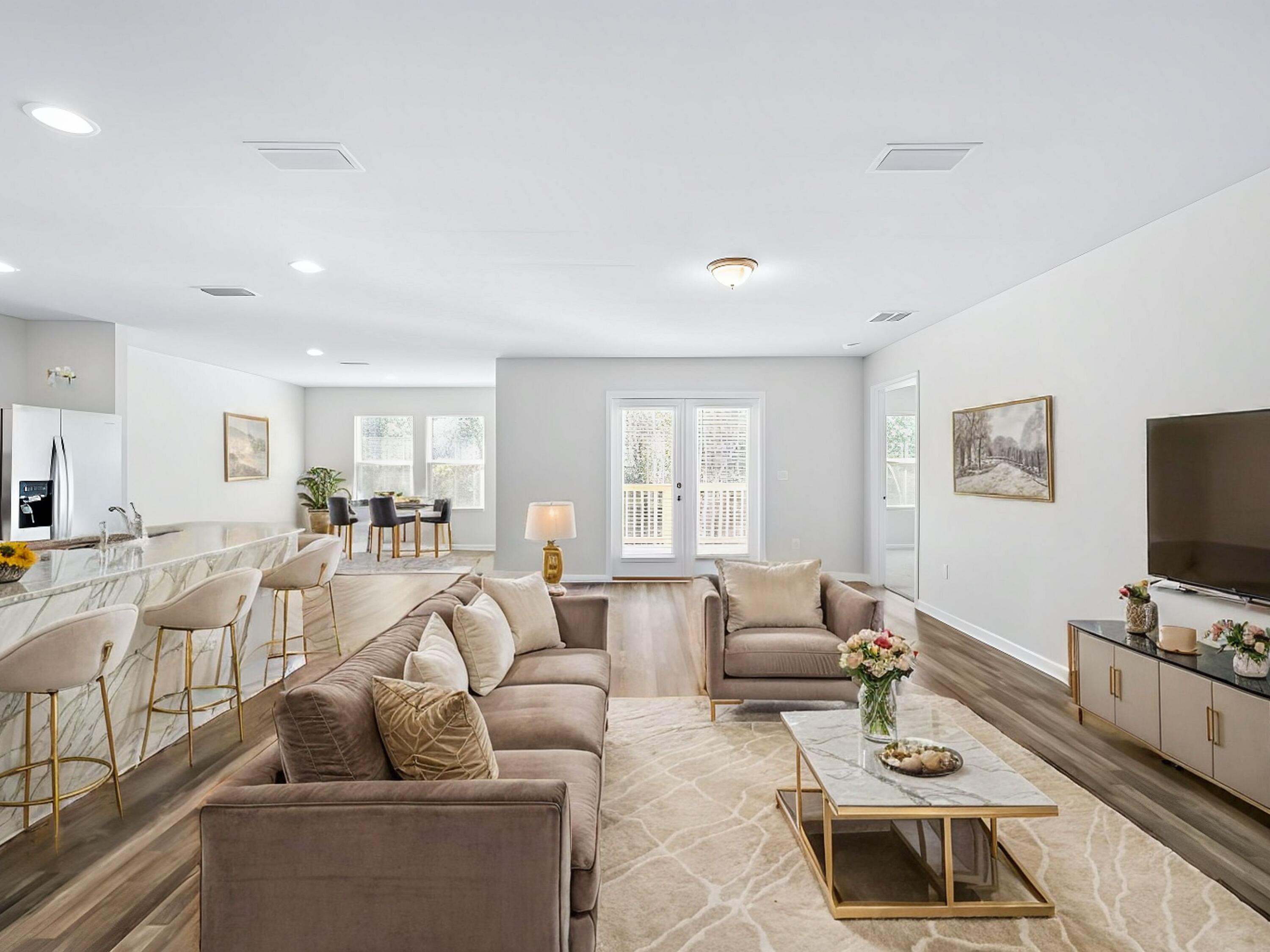 CROSS CREEK ESTATES - Residential