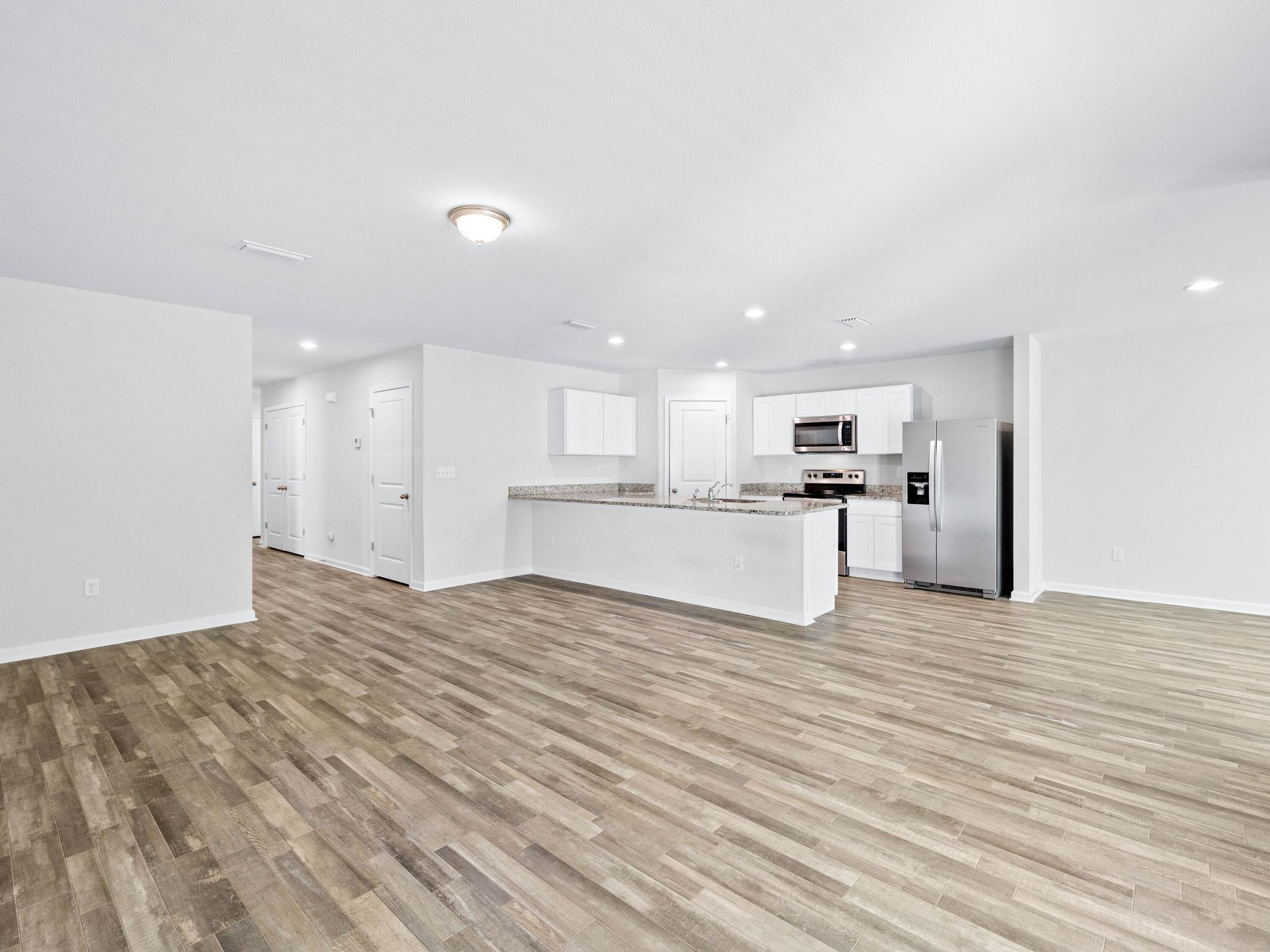 CROSS CREEK ESTATES - Residential