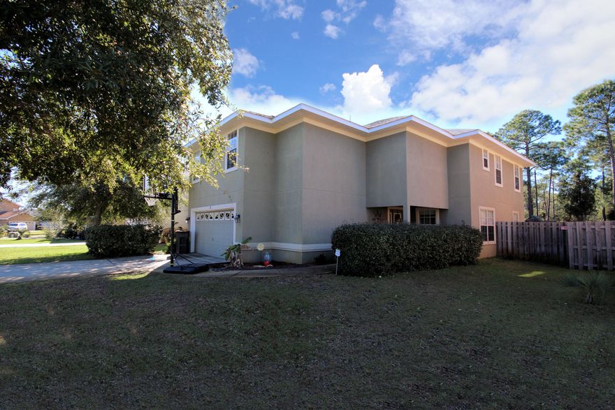 NEW PHOTOS!! Enjoy affordable living in the very desirable community of Driftwood Estates. This 4 bed/3 bath home is one of the more popular floorplans in Driftwood and it is situated on a small cul-de-sac street so traffic is almost non-existent. All bedrooms have walk in closets. 3 bedrooms upstairs and one guest bedroom w/bath downstairs. Community amenities include a pool and 10 acre park! VERY close to everything South Walton has to offer - beaches, 30A, shopping, dining, entertainment, schools and hospital. Completely new AC in 2014, brand new exterior paint, stainless steel appliances, solid surface counters, oversize garage (fits boat)2 lots down from the new walking path that leads to the community pool. A 2300+ sq.ft, 4/3 in Santa Rosa Beach for WELL under 300K!!