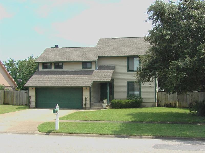 CASTELAR - Residential Lease