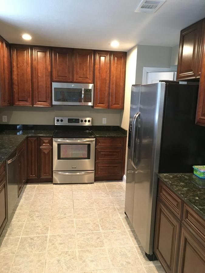 CASTELAR - Residential Lease