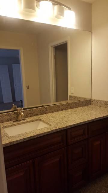 CASTELAR - Residential Lease