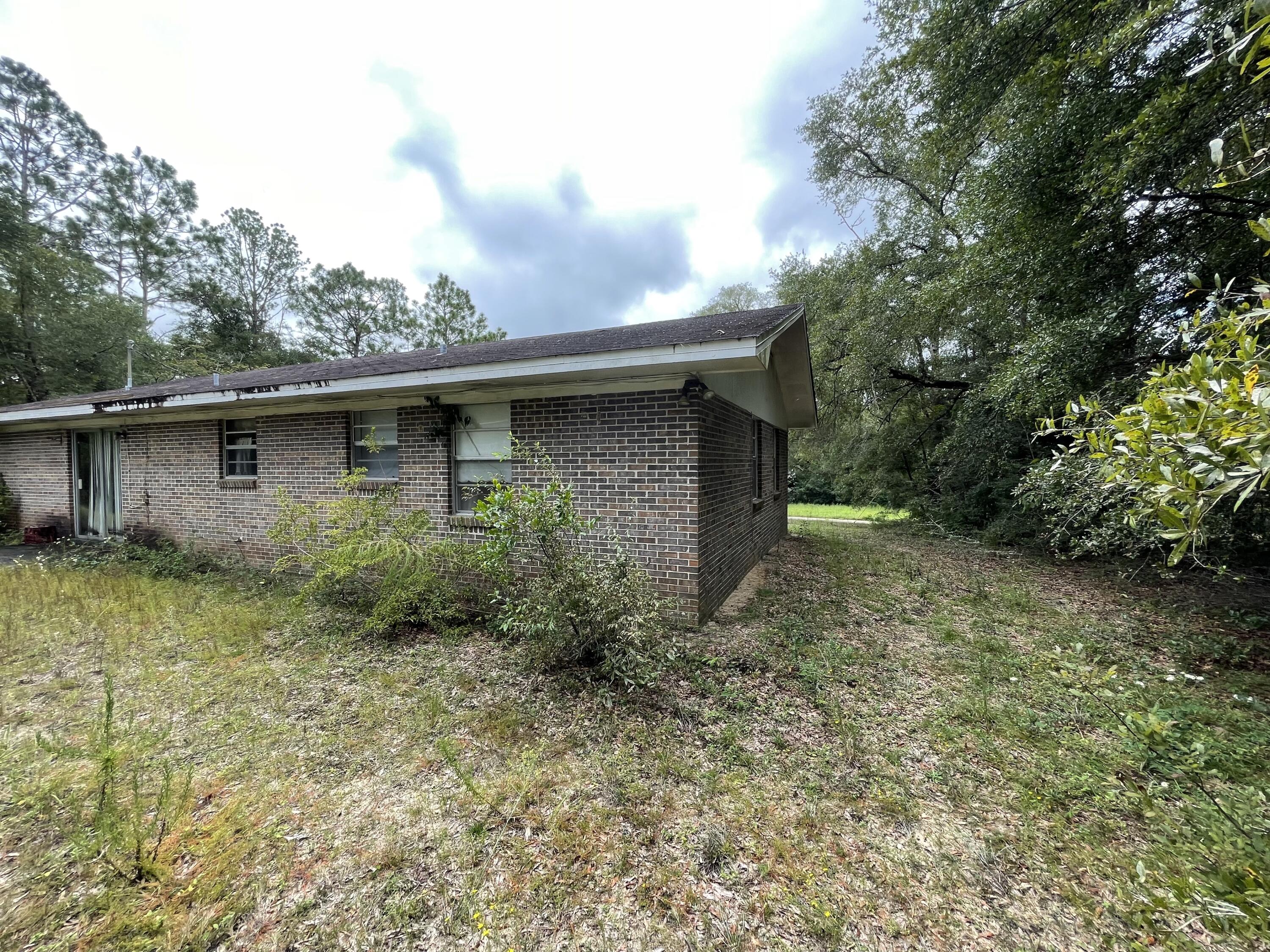 NO RECORDED SUBDIVISION - Residential