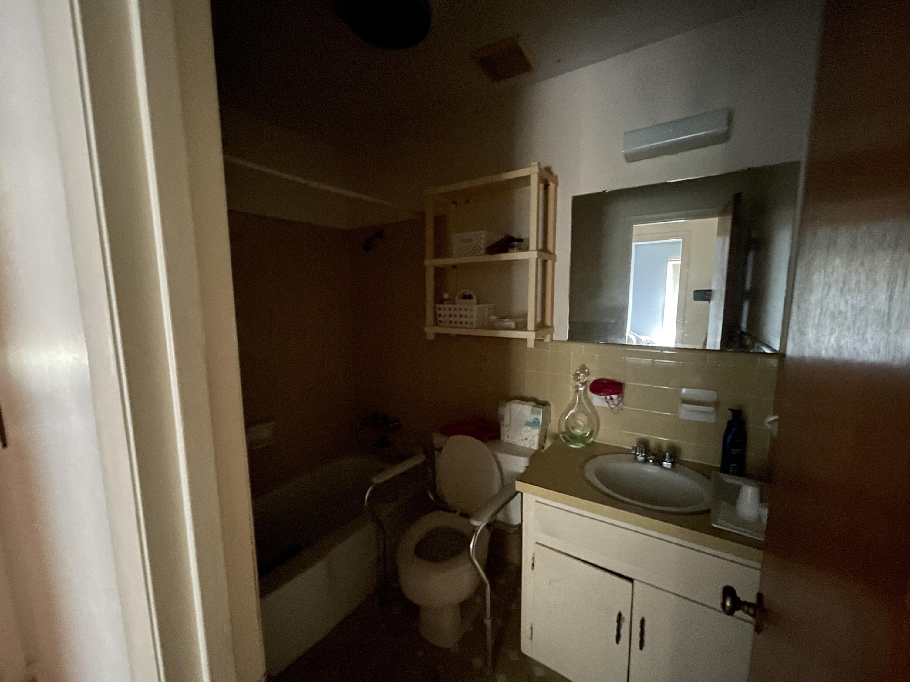 NO RECORDED SUBDIVISION - Residential