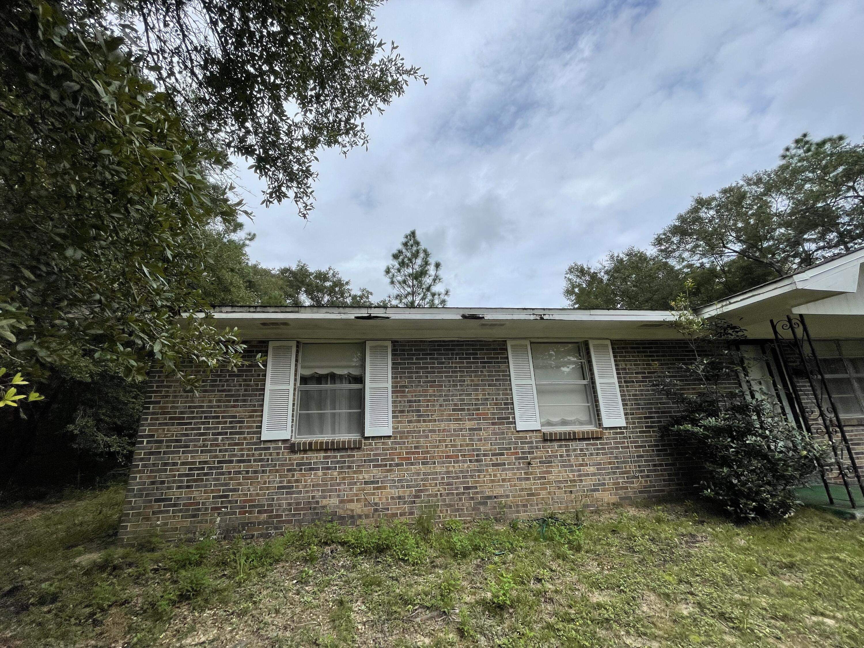 NO RECORDED SUBDIVISION - Residential