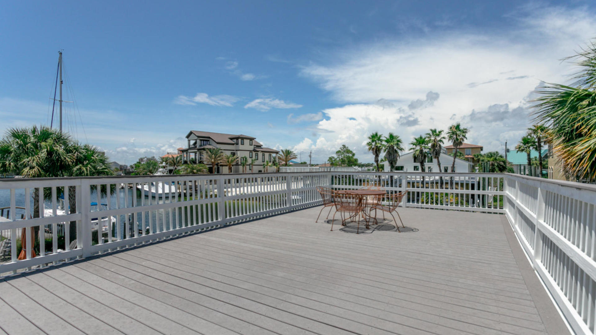 HOLIDAY ISLE - Residential