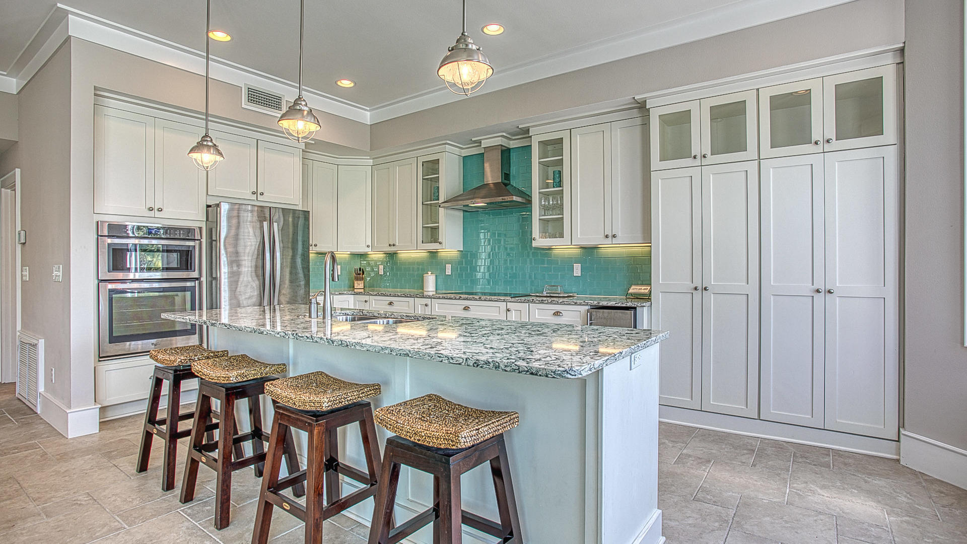 HOLIDAY ISLE - Residential