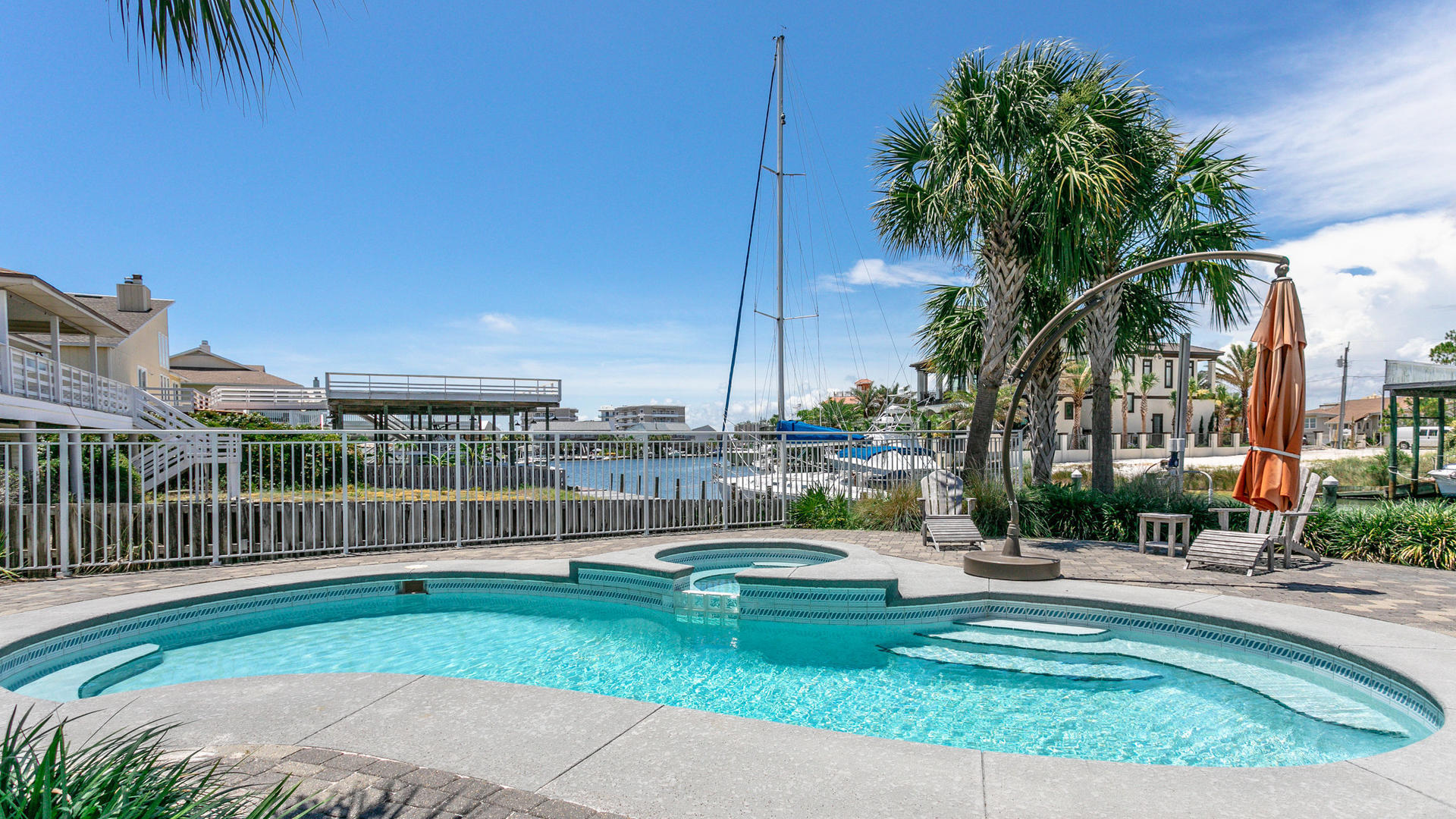 HOLIDAY ISLE - Residential