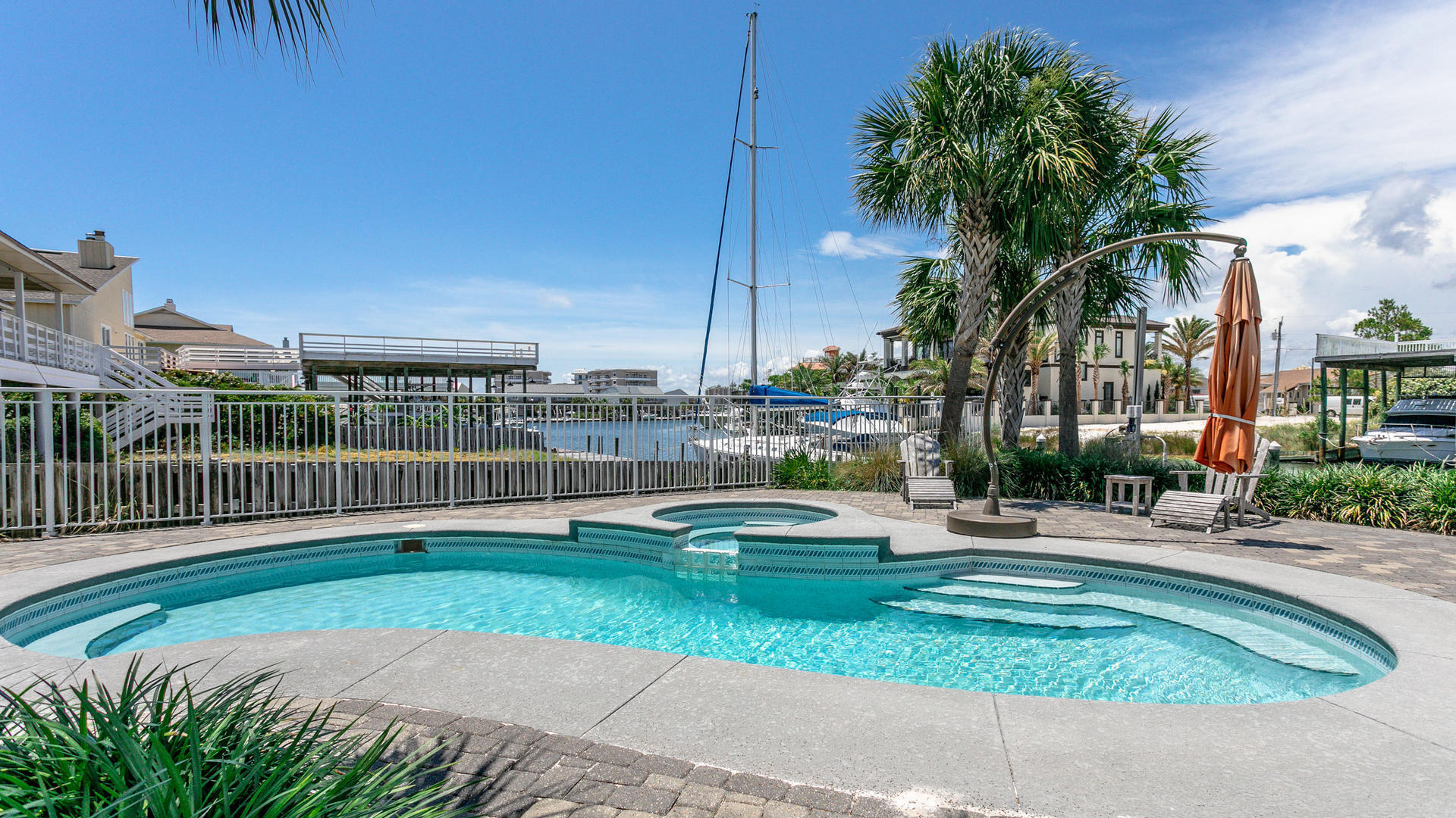 HOLIDAY ISLE - Residential