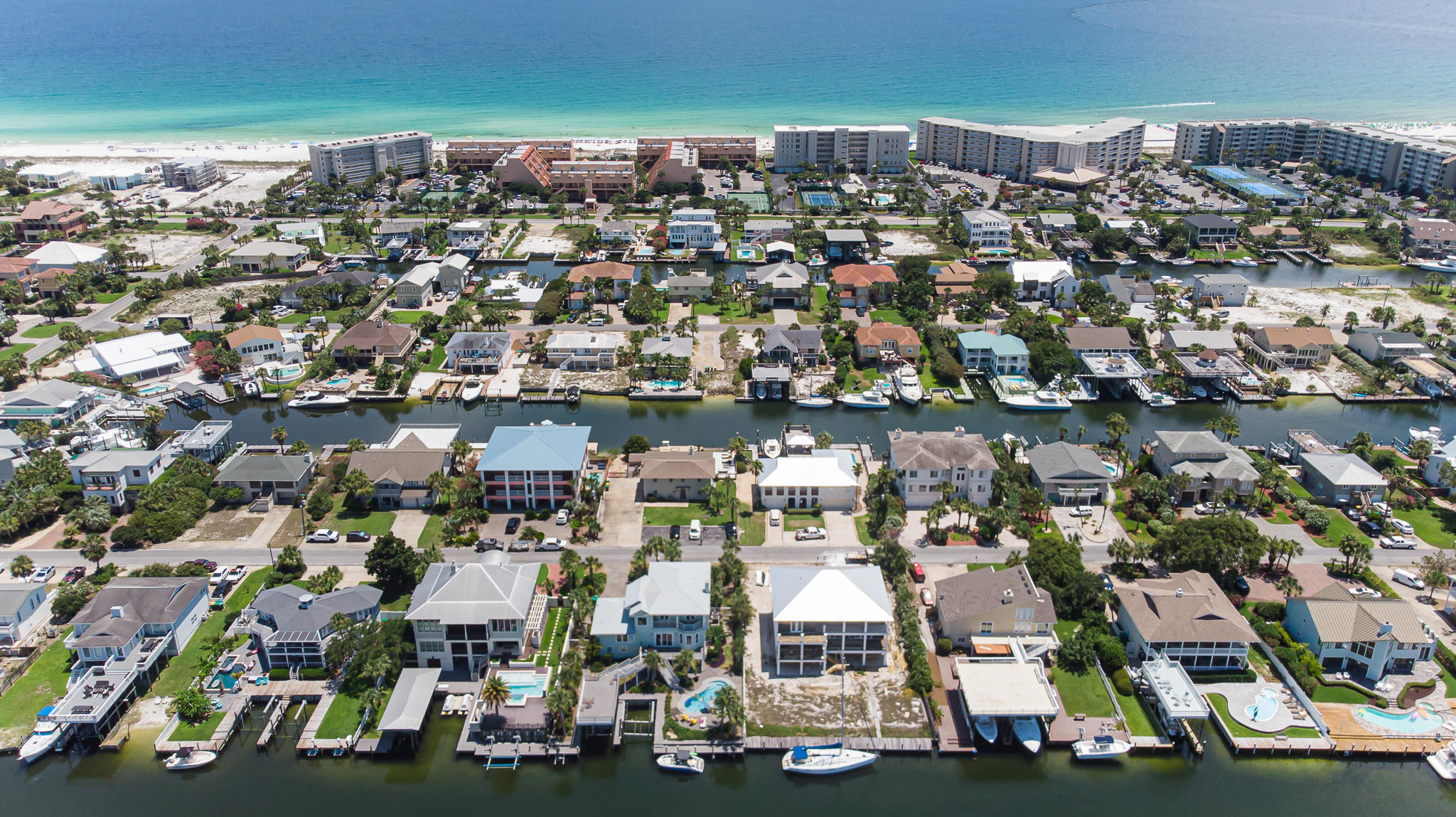 HOLIDAY ISLE - Residential