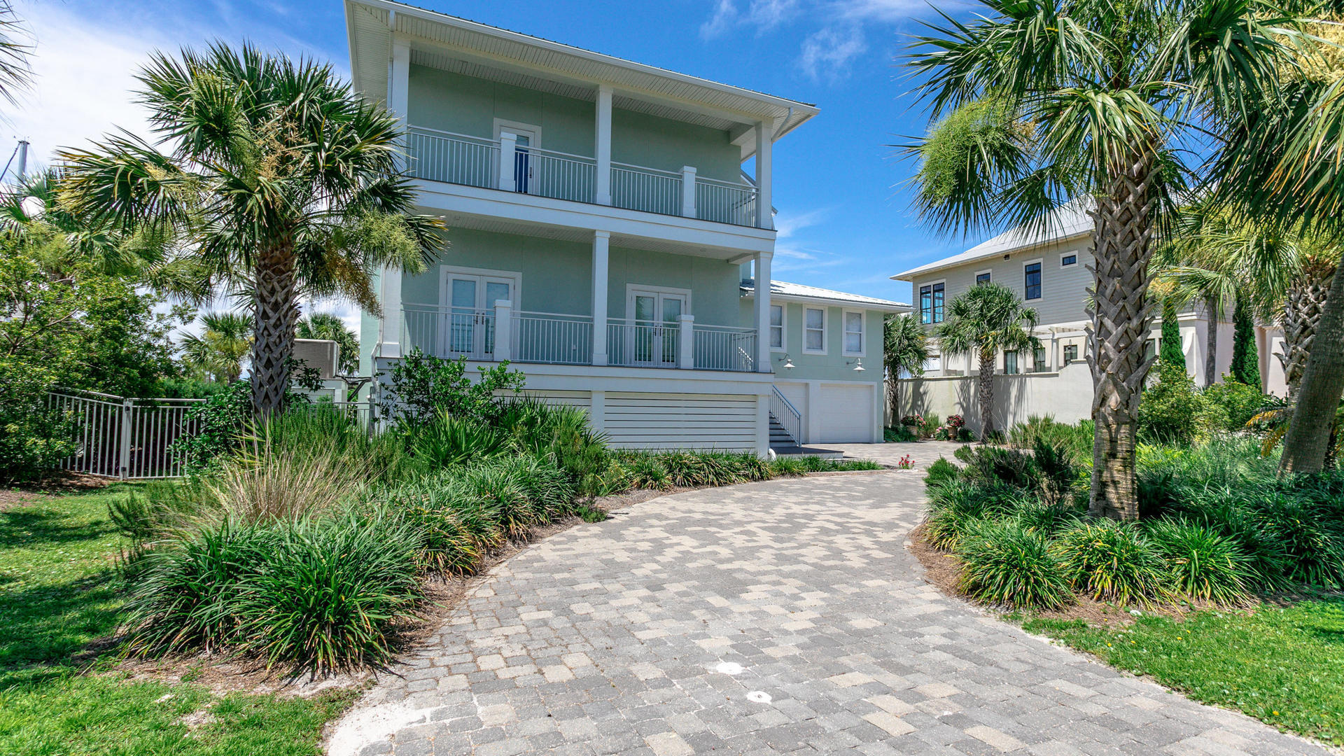 HOLIDAY ISLE - Residential