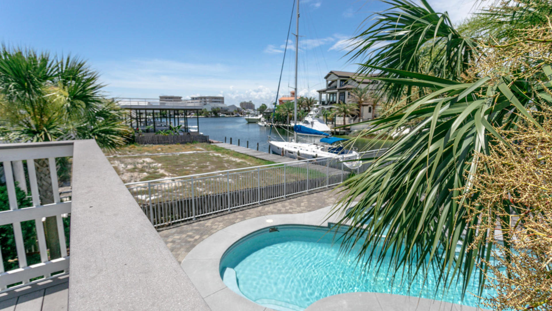 HOLIDAY ISLE - Residential