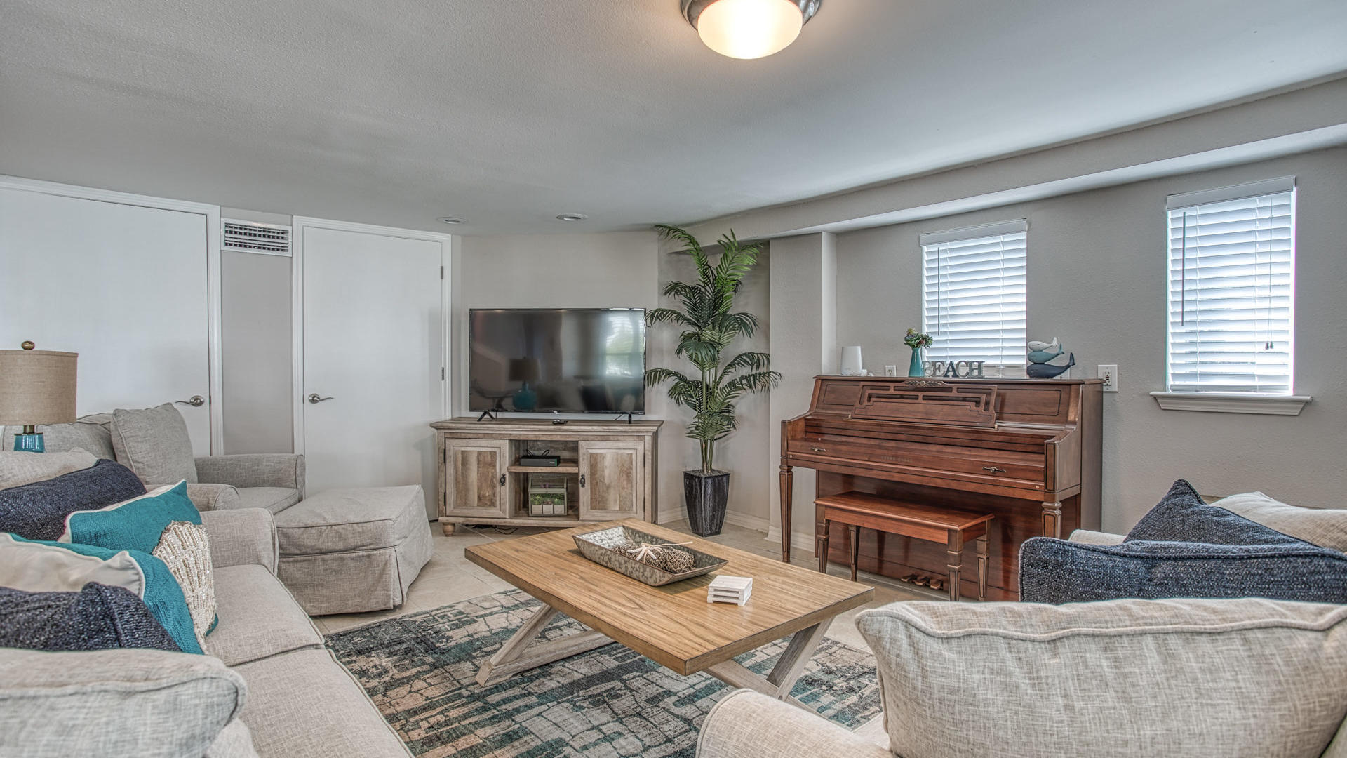 HOLIDAY ISLE - Residential