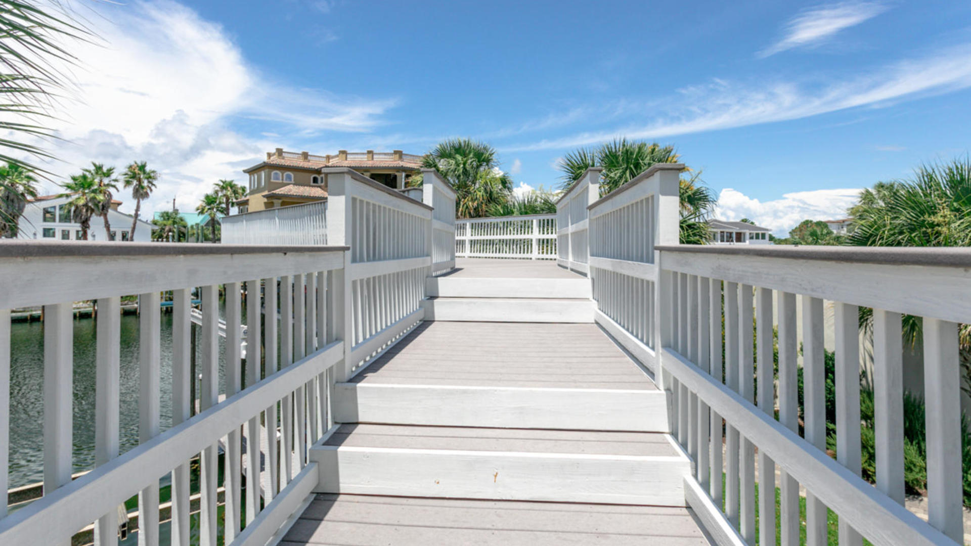HOLIDAY ISLE - Residential