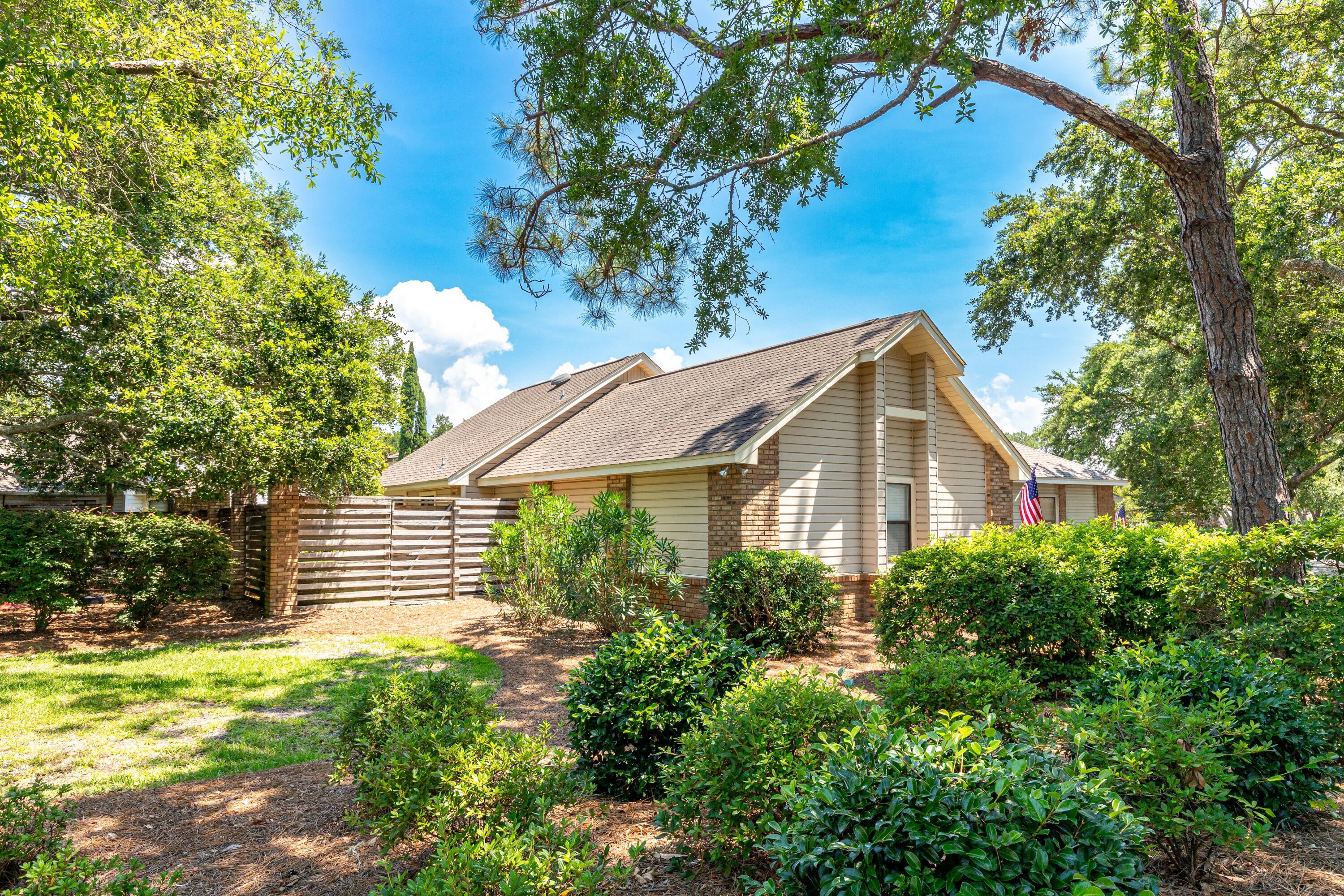 Deerwood Dr Ph 1 2 3 & 4 - Residential