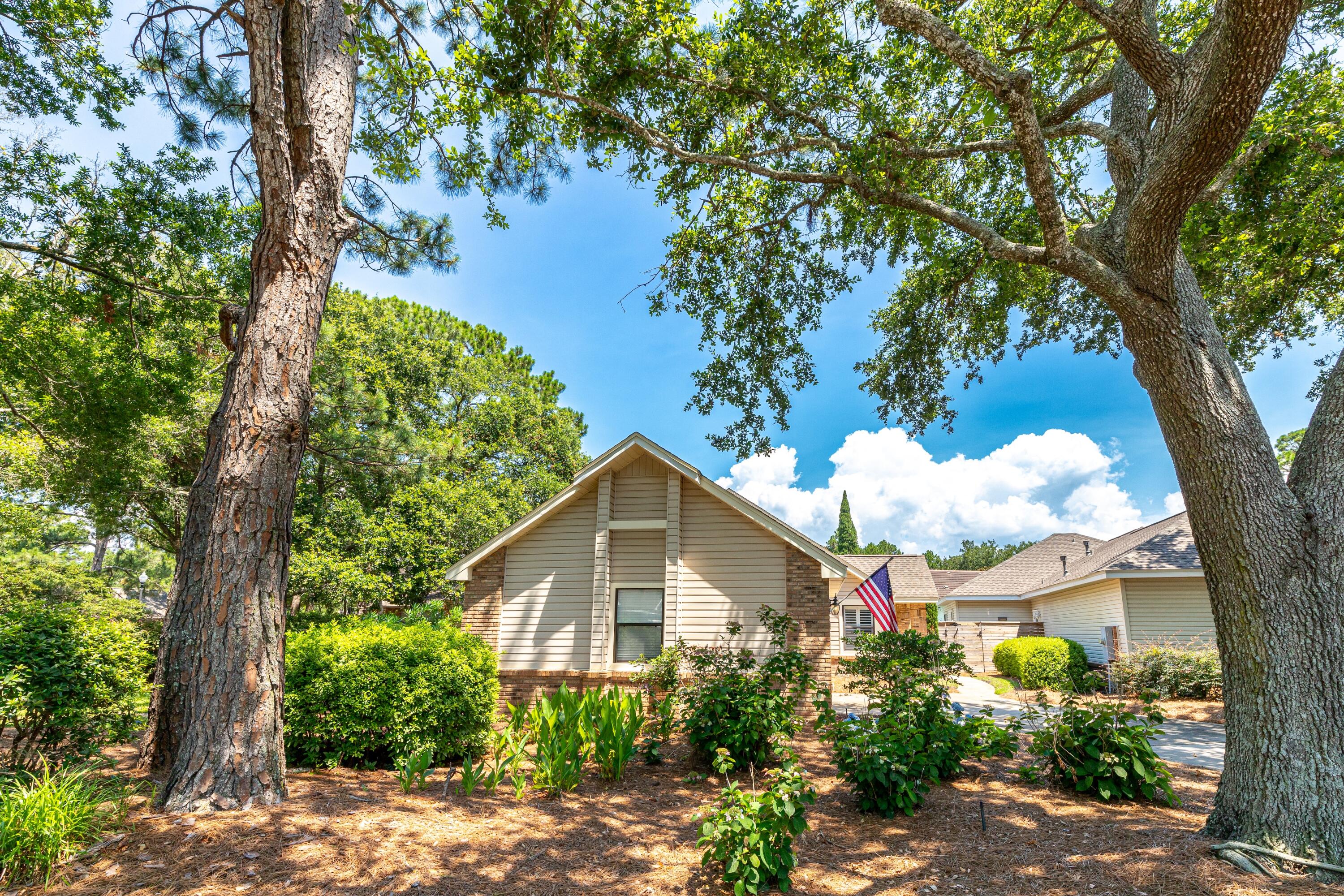 Deerwood Dr Ph 1 2 3 & 4 - Residential