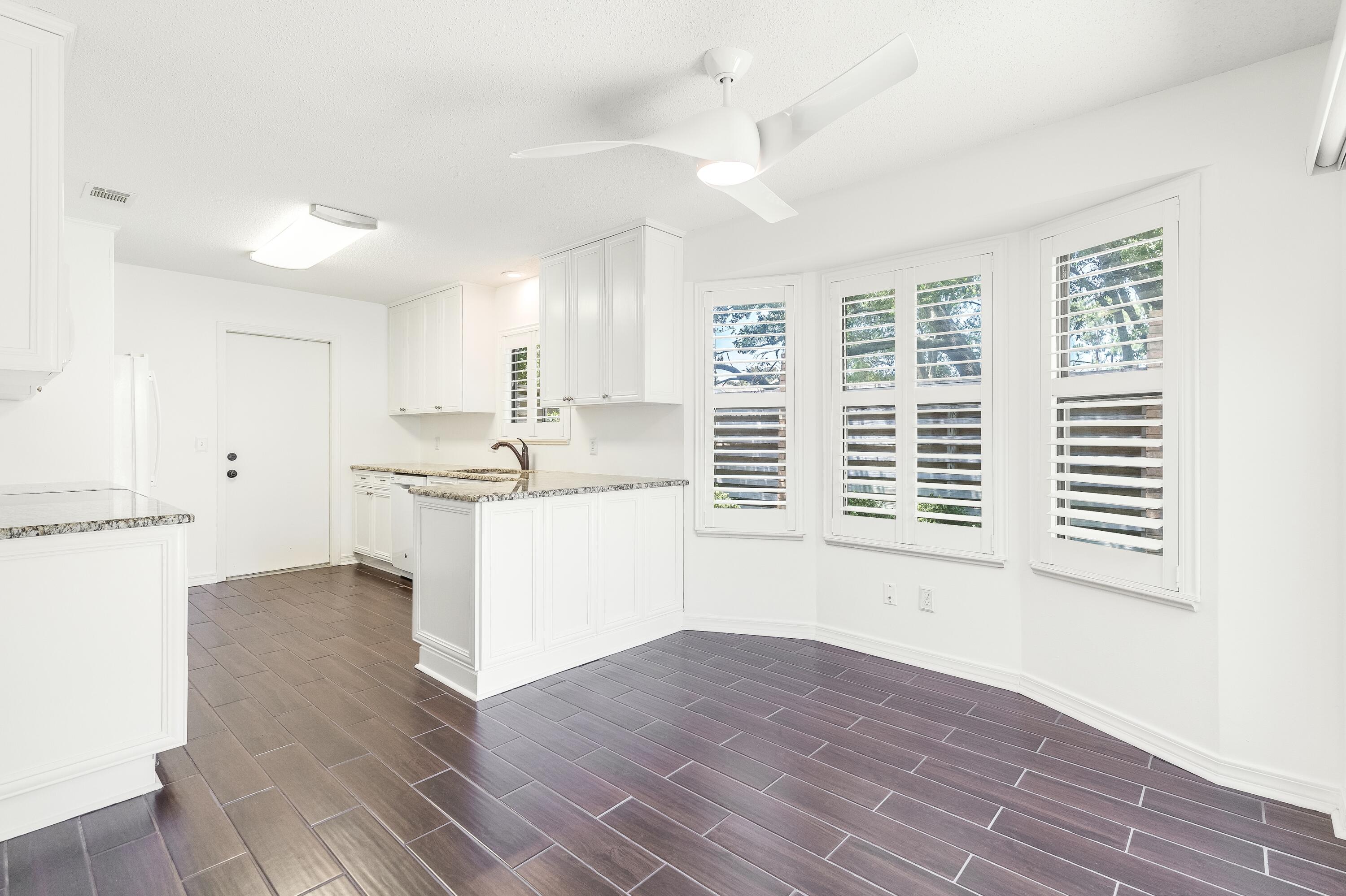 Deerwood Dr Ph 1 2 3 & 4 - Residential