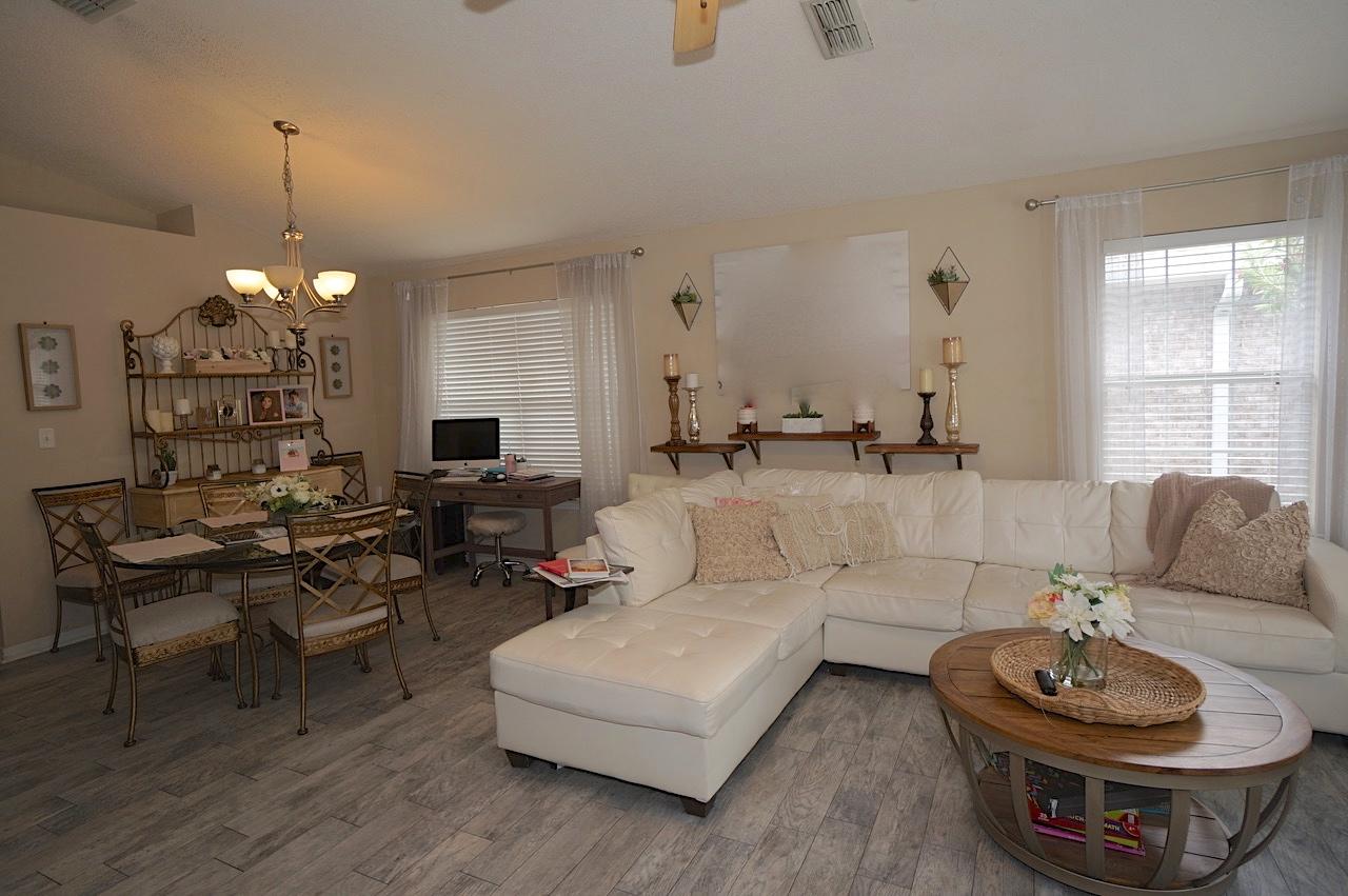 PARADISE RETREAT - Residential