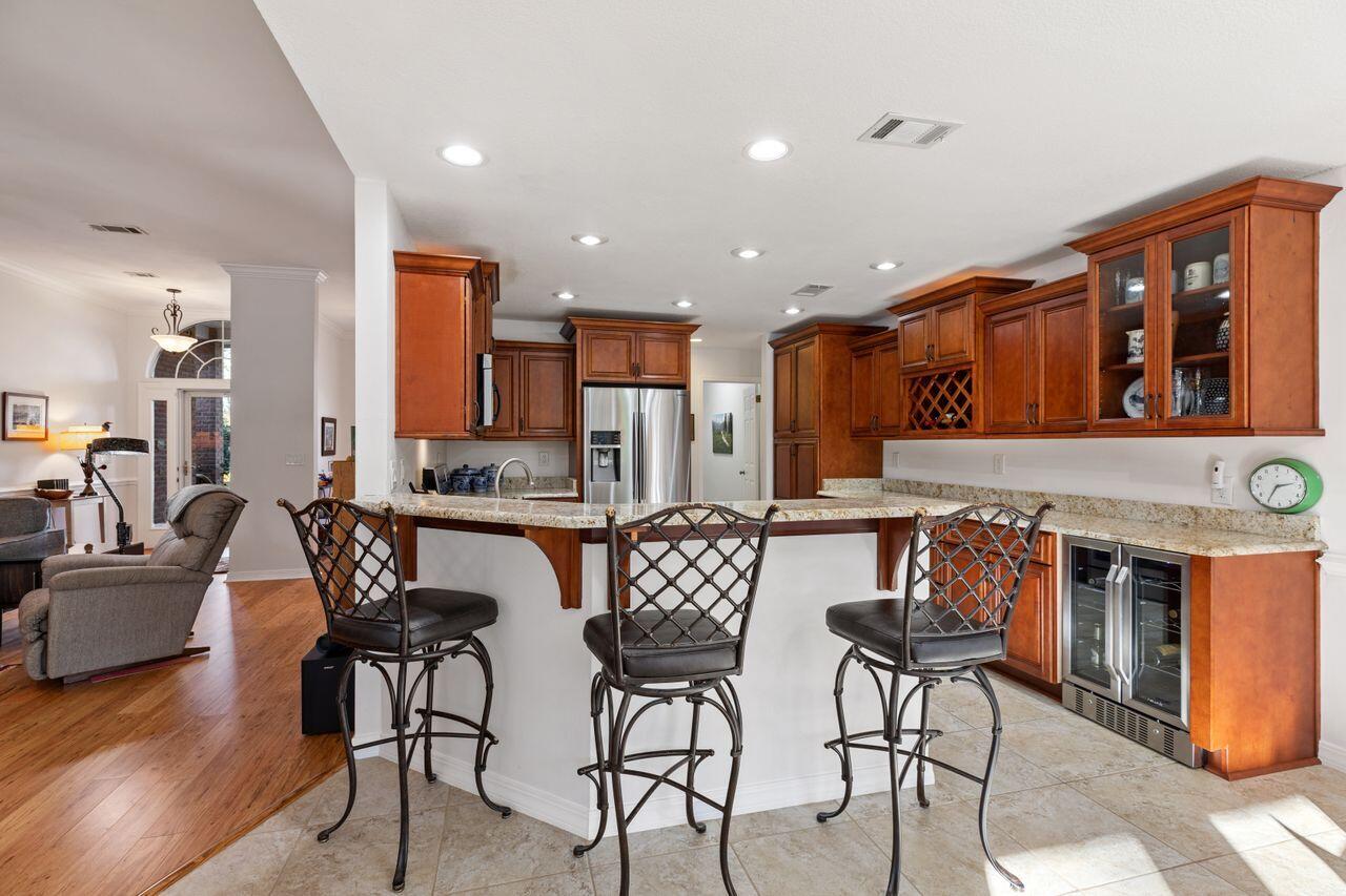 WINDWARD PH 3 - Residential